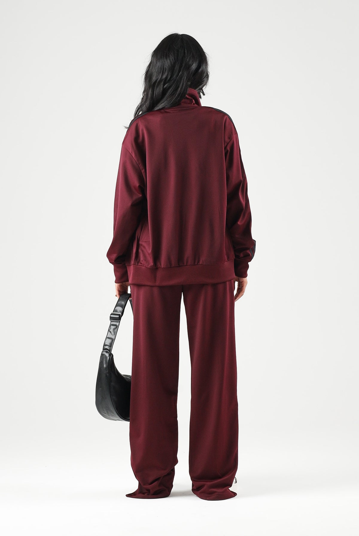 ADIDAS ORIGINALS Pantaloni WIDE LEG bordeaux per donna con vita elasticizzata e bande laterali a contrasto. KS4669 . ADIDAS ORIGINALS