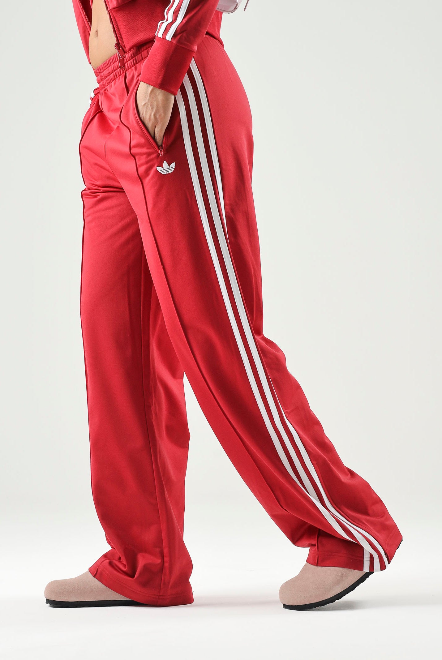 ADIDAS ORIGINALS Pantaloni FIREBIRD LOOSE TRACK PANTS Team Victory Red rosso da donna KS4670 . ADIDAS ORIGINALS