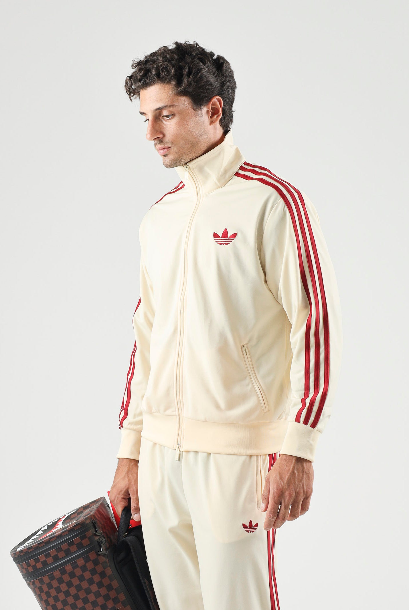 ADIDAS ORIGINALS Giacca FIREBIRD TRACK TOP LOOSE Warm Vanilla per uomo e donna con iconiche 3-Stripes rosse KS4674 . ADIDAS ORIGINALS