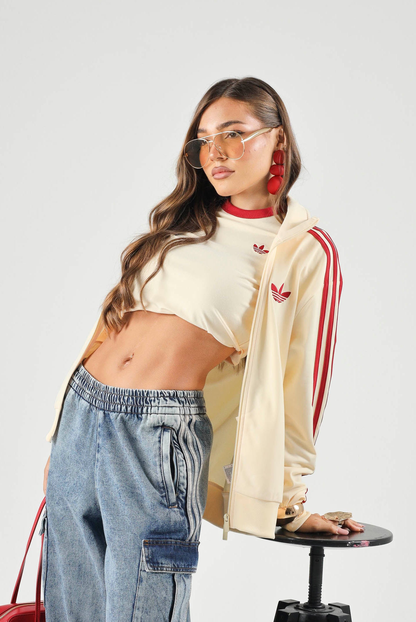 ADIDAS ORIGINALS Giacca FIREBIRD TRACK TOP LOOSE Warm Vanilla per uomo e donna con iconiche 3-Stripes rosse KS4674 . ADIDAS ORIGINALS