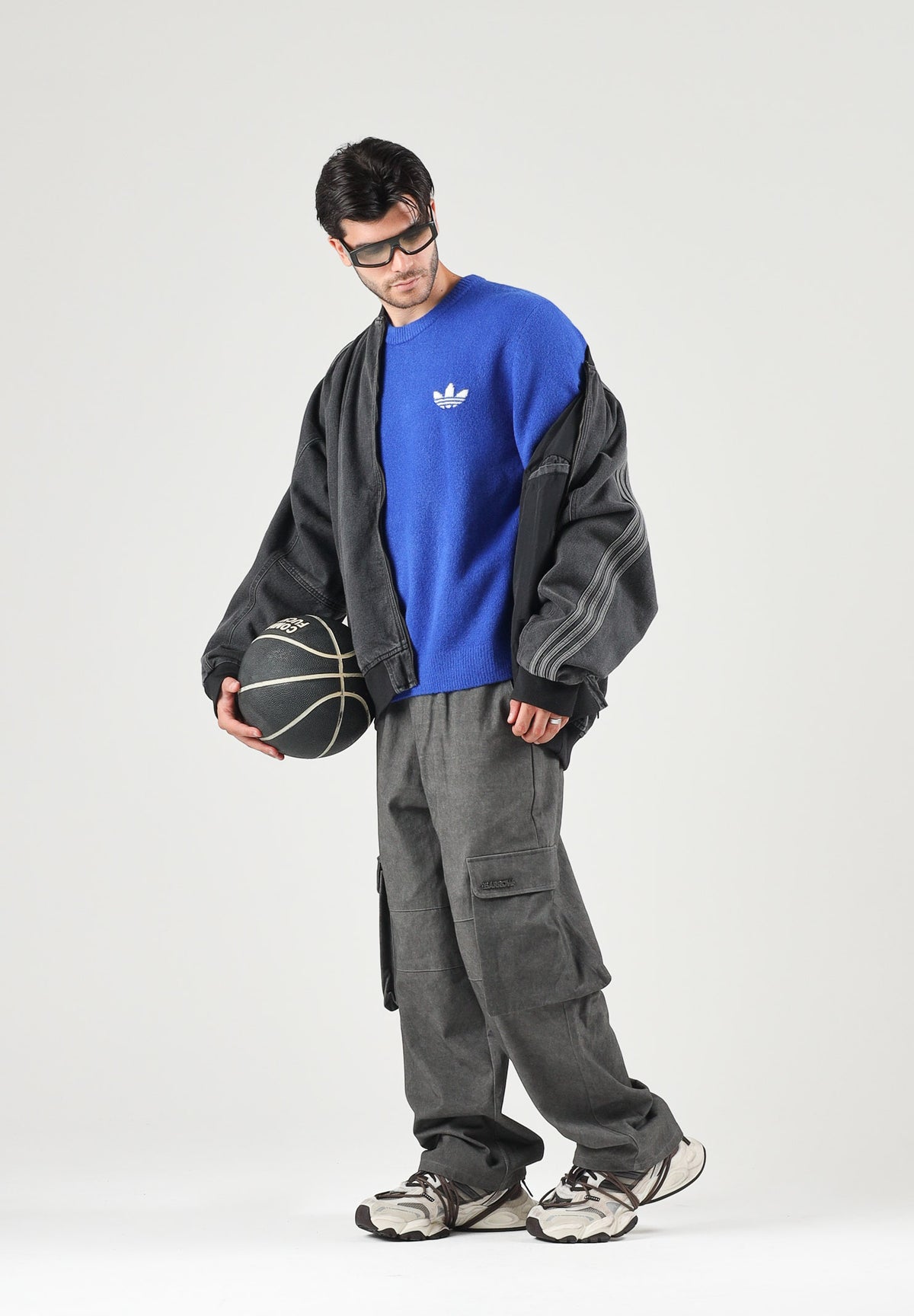 ADIDAS ORIGINALS Maglia girocollo TREFOIL ESSENTIALS FULLY blu per uomo e donna con logo iconico KS4890 . ADIDAS ORIGINALS