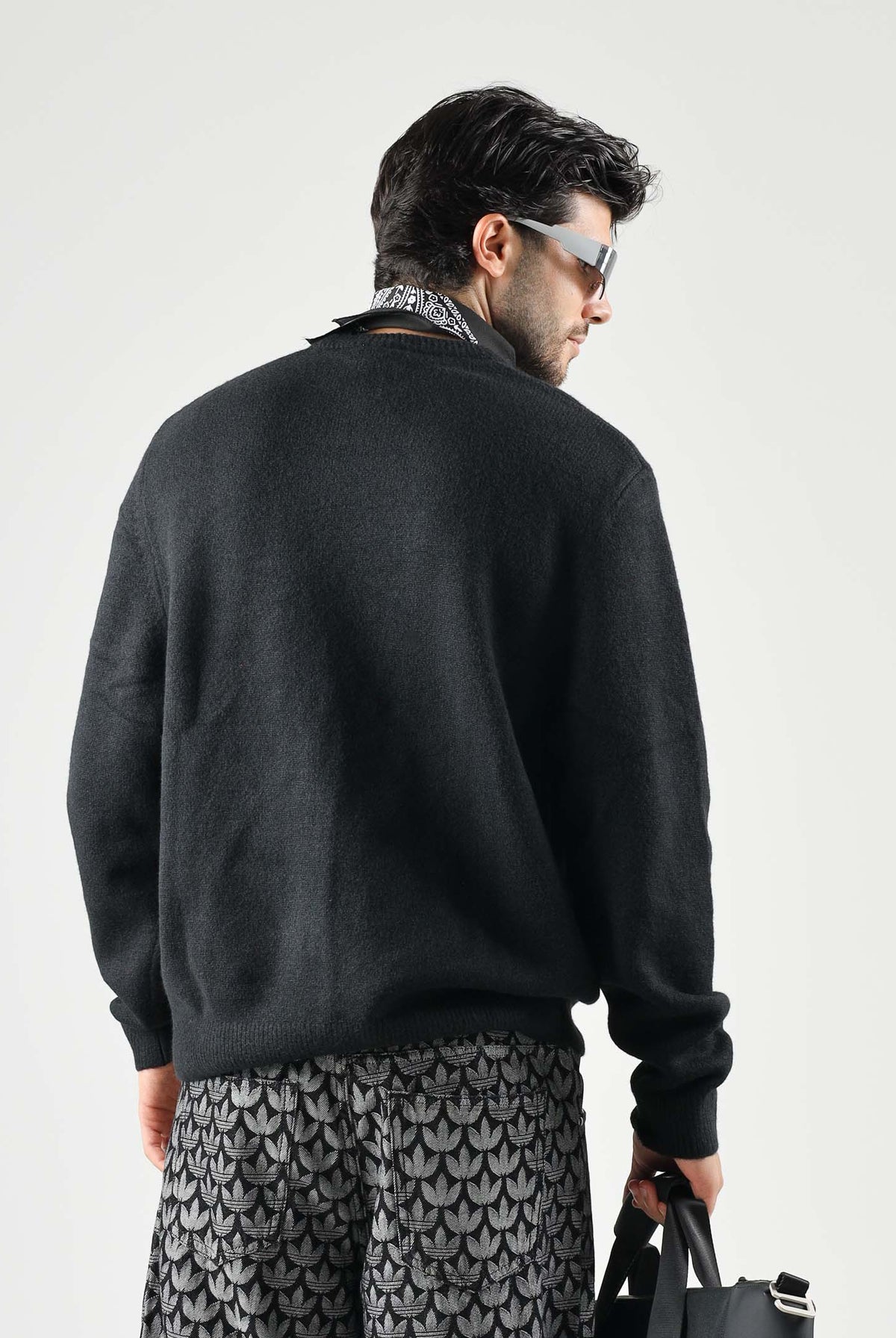 ADIDAS ORIGINALS Maglione girocolloTREFOIL ESSENTIALS FULLY nero per uomo e donna con logo iconico KS4891 . ADIDAS ORIGINALS
