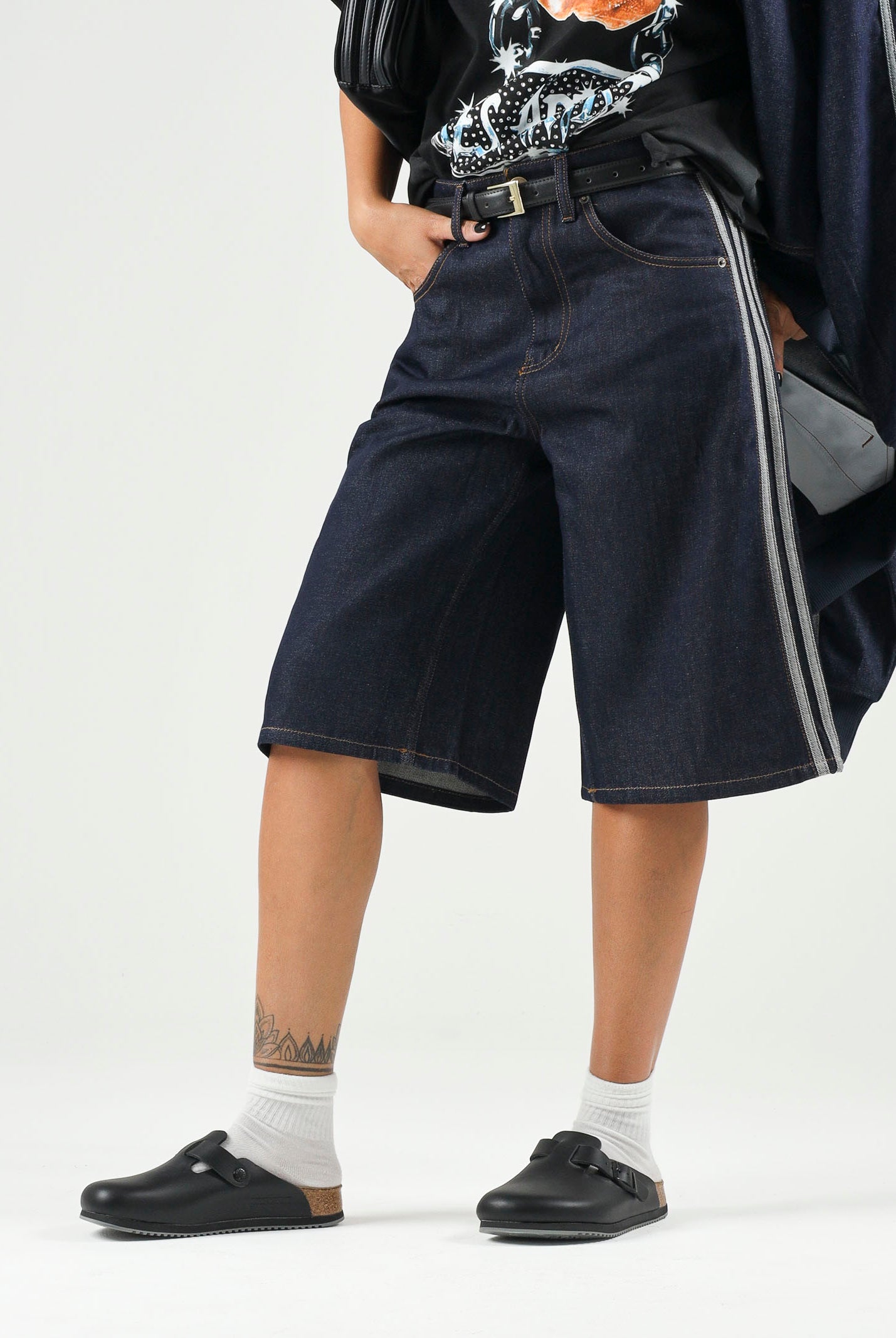 ADIDAS ORIGINALS Shorts FIREBIRD ADICOLOR JORTS indig blu per uomo e donna con iconiche 3-stripes KS6882 . ADIDAS ORIGINALS