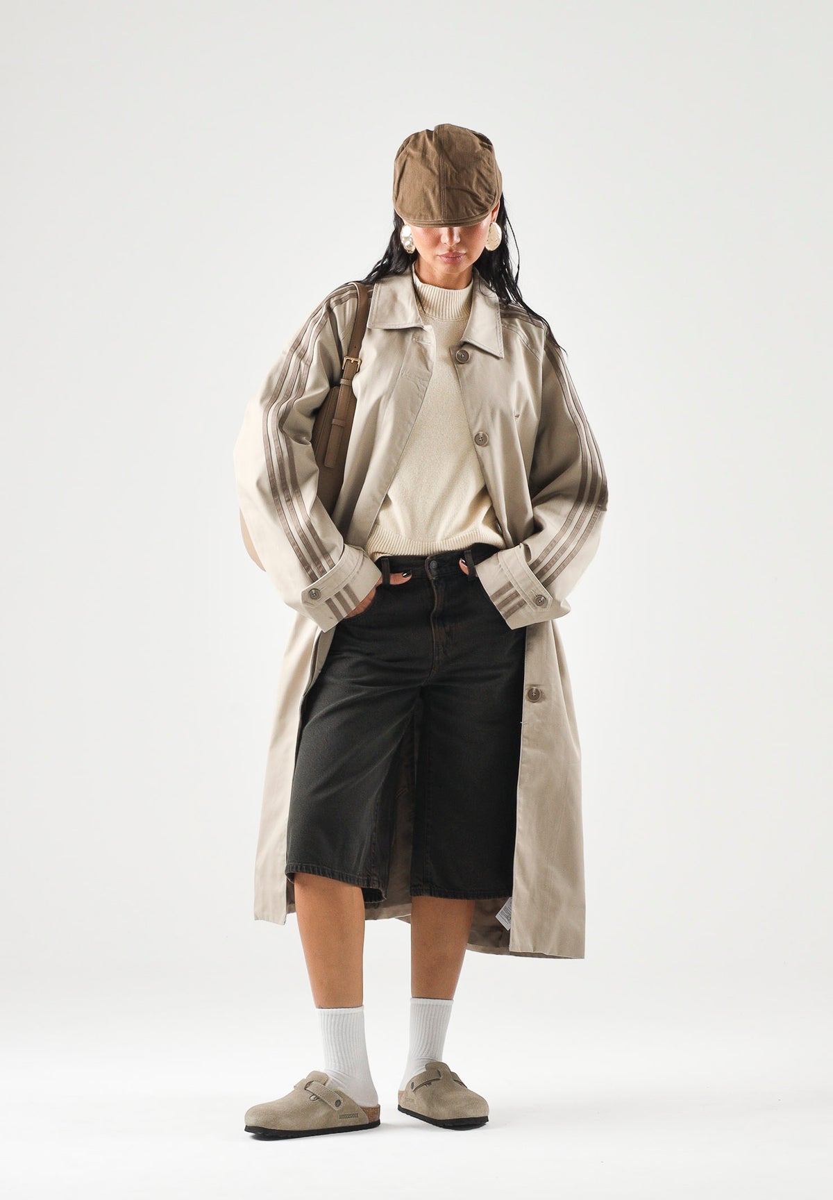 ADIDAS ORIGINALS Trench MAC COAT Khaki beige da donna con taglio lungo e vestibilità ampia. KS7333 . ADIDAS ORIGINALS