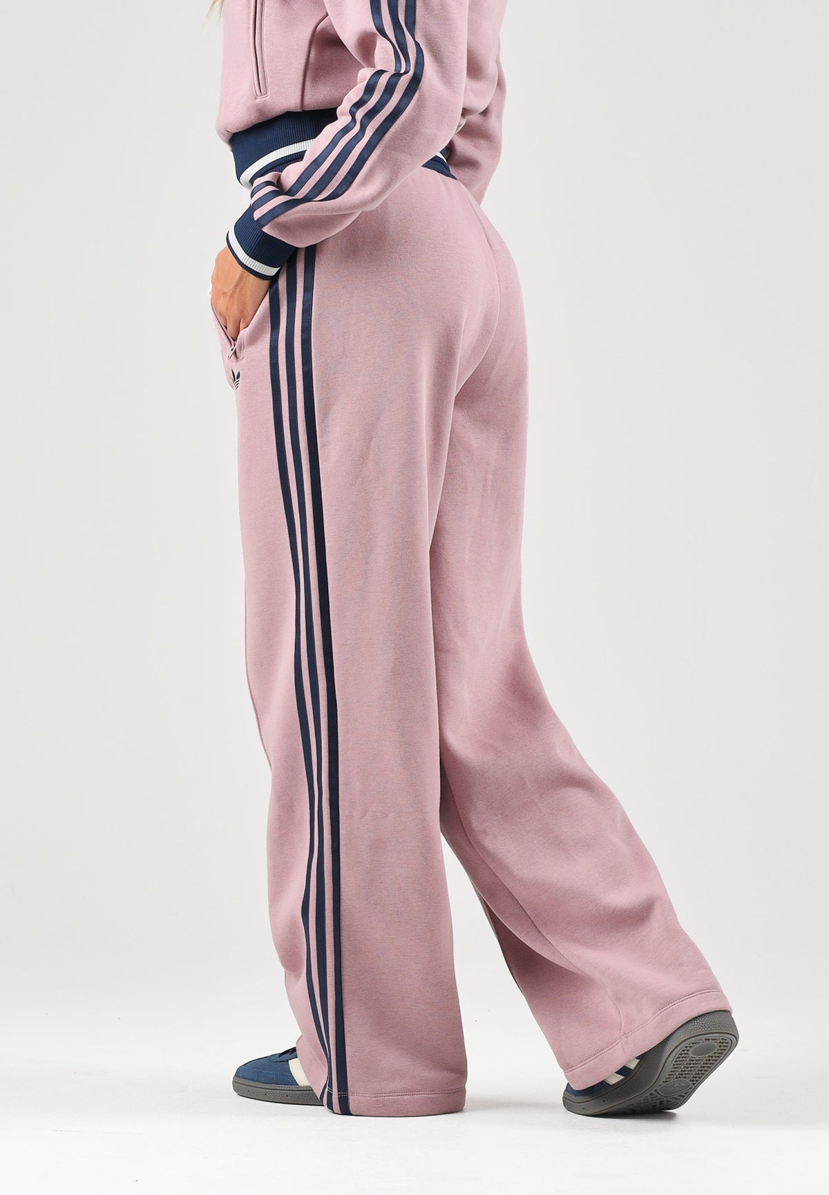 ADIDAS ORIGINALS Pantaloni sportivi FIREBIRD LOOSE TRACK PANTS Magic mauve-indigo, rosa malva e blu da donna KS7349 . ADIDAS ORIGINALS