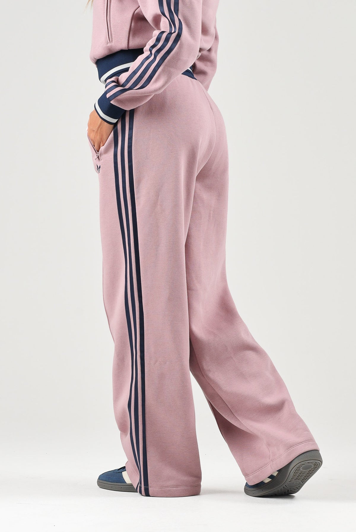ADIDAS ORIGINALS Pantaloni sportivi FIREBIRD LOOSE TRACK PANTS Magic mauve-indigo, rosa malva e blu da donna KS7349 . ADIDAS ORIGINALS
