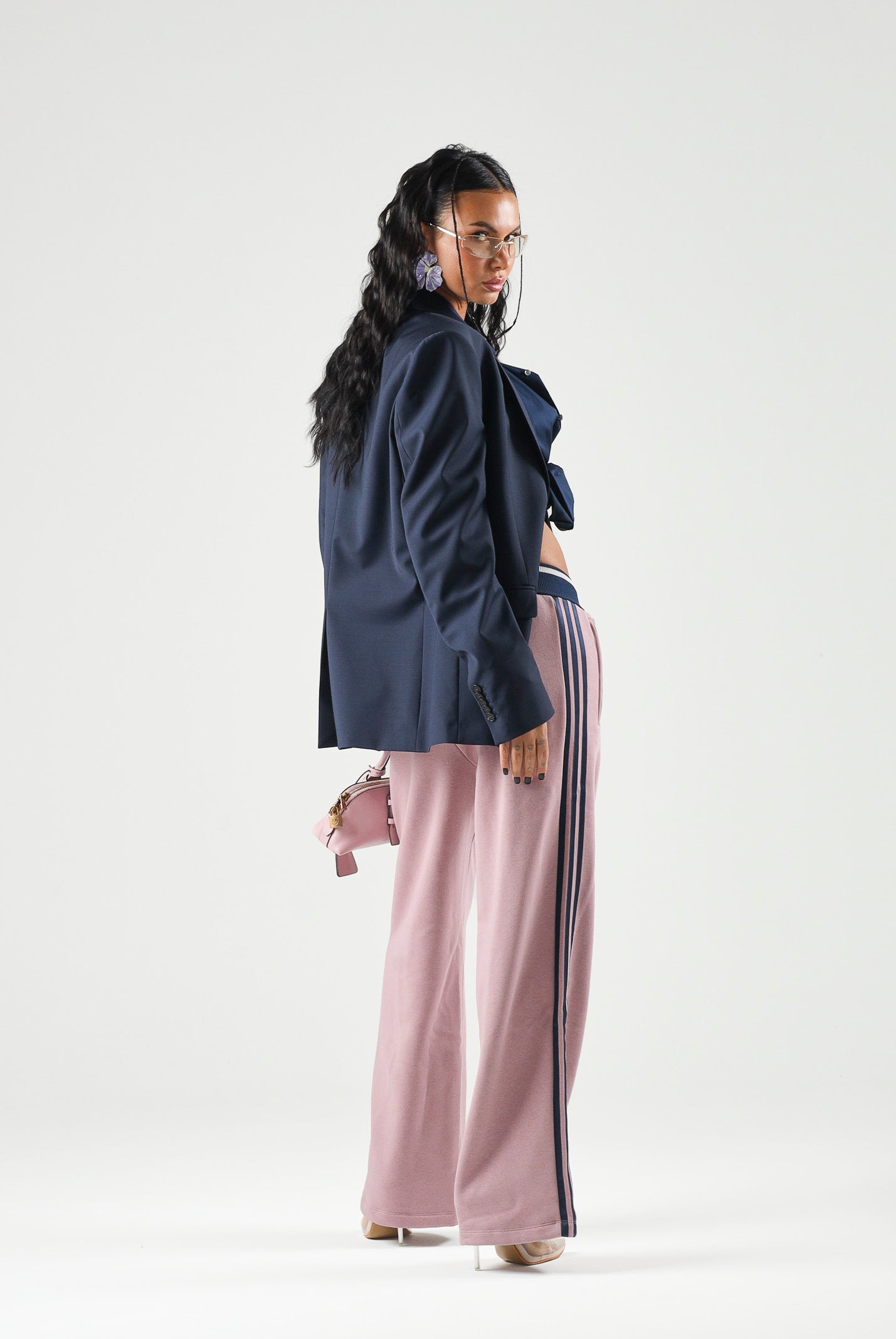 ADIDAS ORIGINALS Pantaloni FIREBIRD LOOSE TRACK PANTS Magic mauve-indigo, rosa e blu da donna KS7349 . ADIDAS ORIGINALS