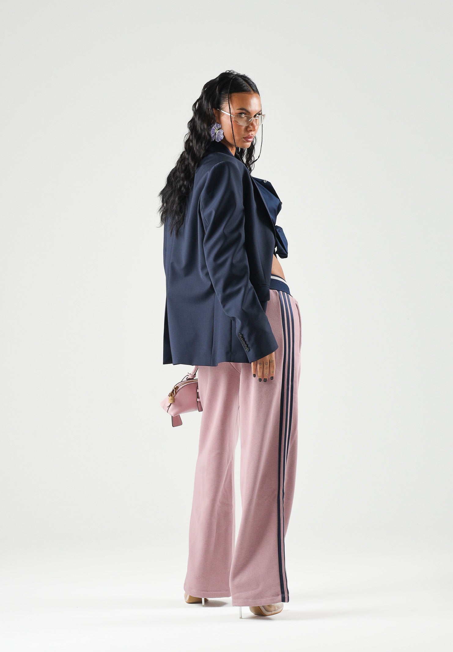 ADIDAS ORIGINALS Pantaloni FIREBIRD LOOSE TRACK PANTS Magic mauve-indigo, rosa e blu da donna KS7349 . ADIDAS ORIGINALS