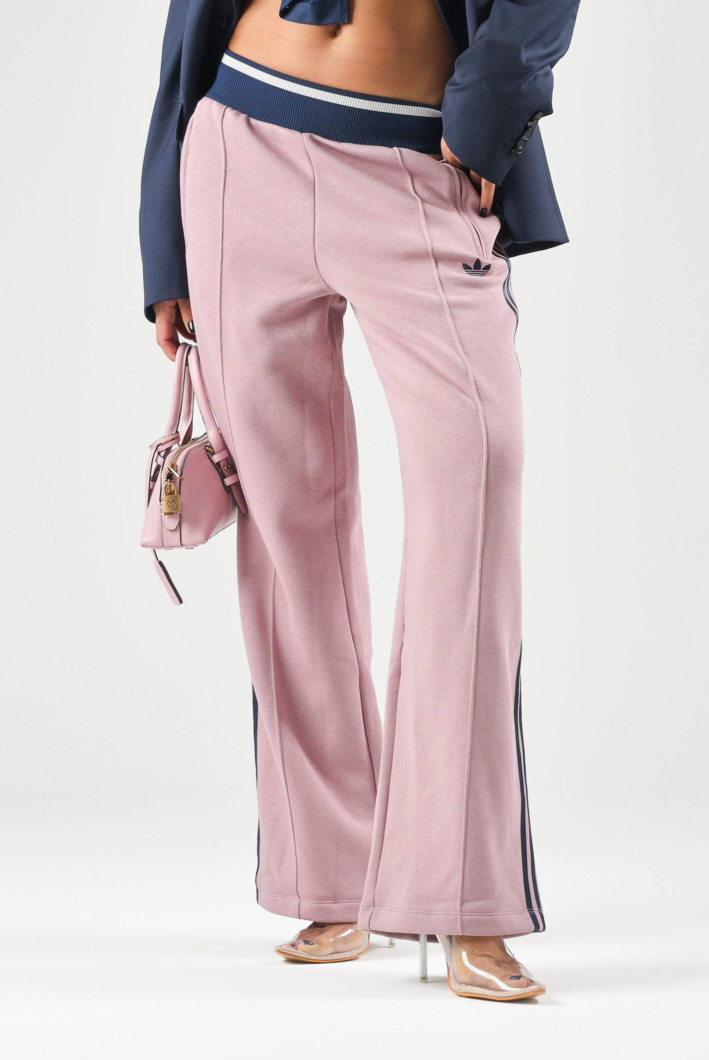 ADIDAS ORIGINALS Pantaloni FIREBIRD LOOSE TRACK PANTS Magic mauve-indigo, rosa e blu da donna KS7349 . ADIDAS ORIGINALS