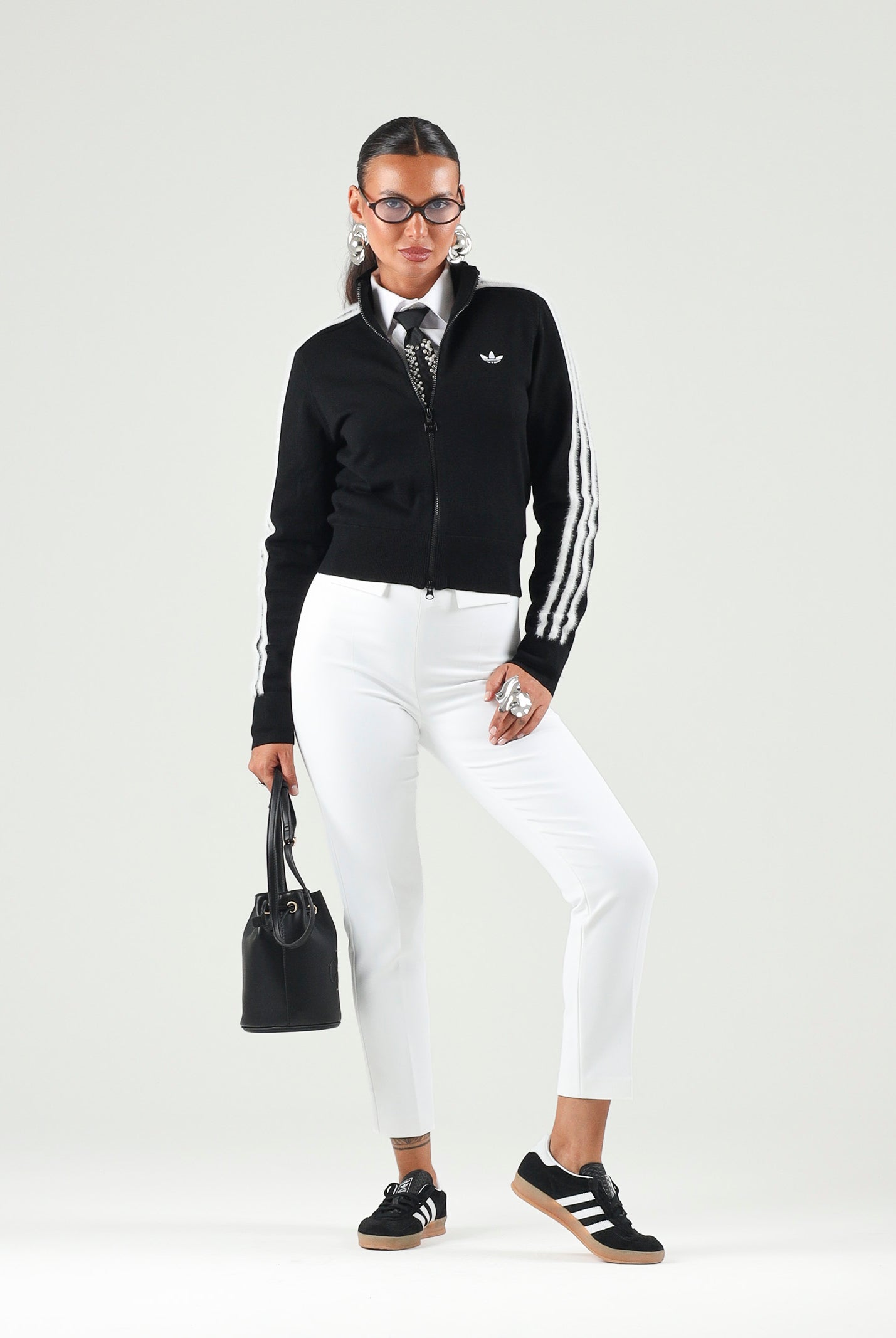 ADIDAS ORIGINALS Giubbotto TRACK TOP nero da donna con 3 stripes iconiche KS7366 . ADIDAS ORIGINALS
