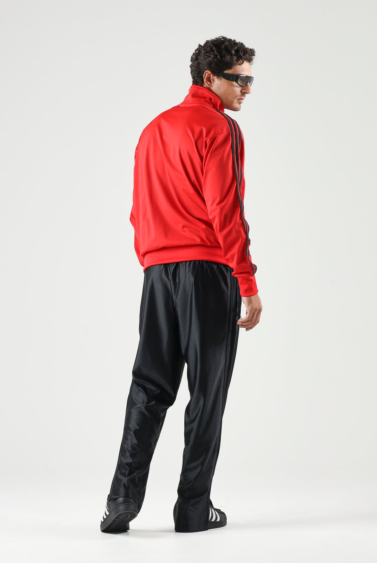 ADIDAS ORIGINALS Felpa con zip FIREBIRD, vivid red- rosso vivo, da uomo con strisce nere a contrasto<BR/> KS7461 . ADIDAS ORIGINALS