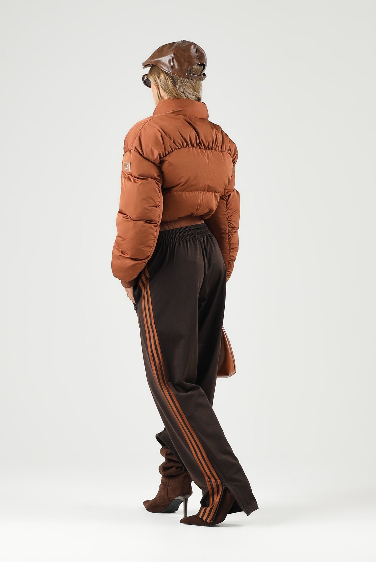 ADIDAS ORIGINALS Pantaloni FIREBIRD TRACK PANTS Aurora Coffee marrone per uomo e donna KS7477 . ADIDAS ORIGINALS