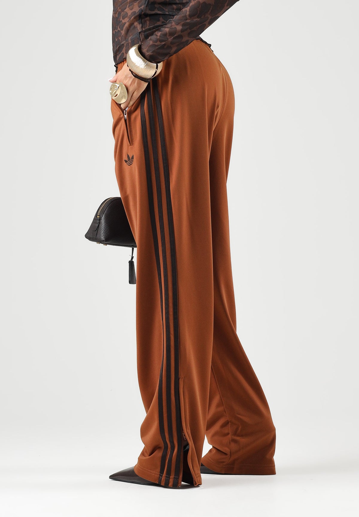 ADIDAS ORIGINALS Pantaloni FIREBIRD VELOUR marrone e bronzo per uomo e donna KS7479 . ADIDAS ORIGINALS