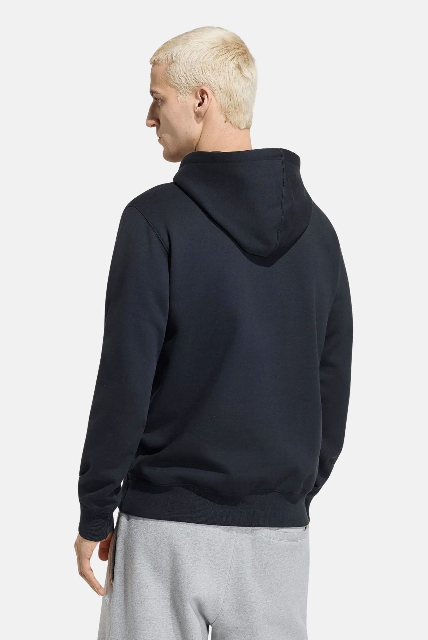 ADIDAS ORIGINALS Felpa TREFOIL ESSENTIALS HOODIE nera da uomo con logo iconico KS8920 . ADIDAS ORIGINALS