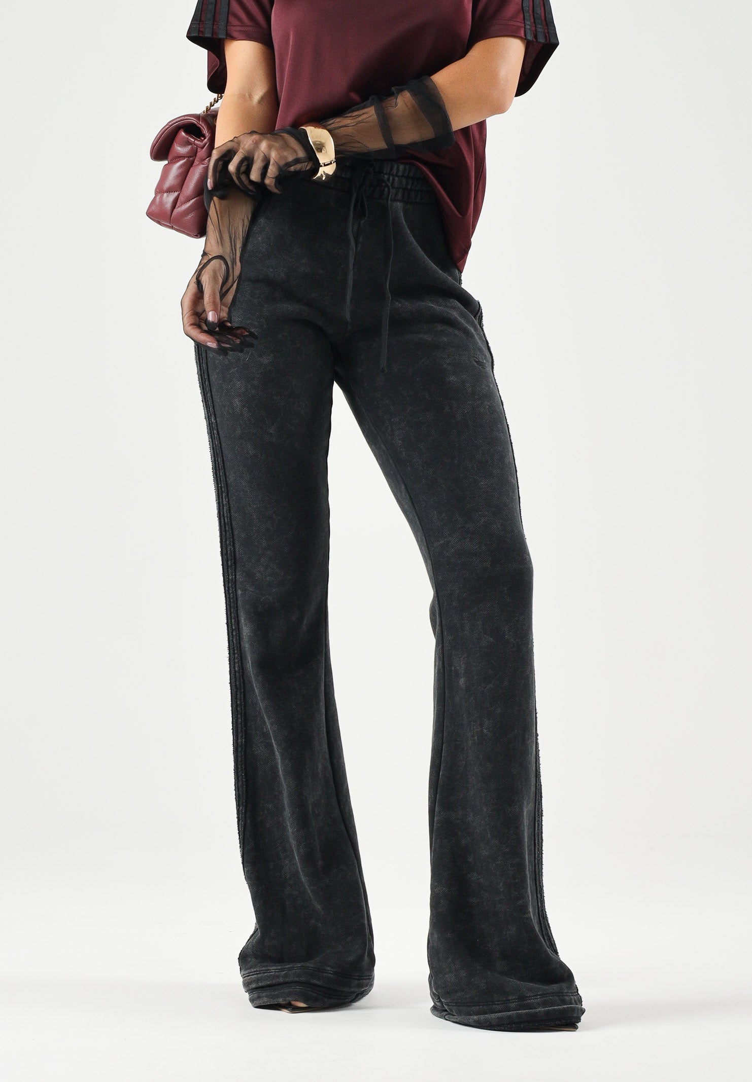 ADIDAS ORIGINALS Pantaloni SST BOOTCUT PANT neri da donna<BR/> KS9168 . ADIDAS ORIGINALS