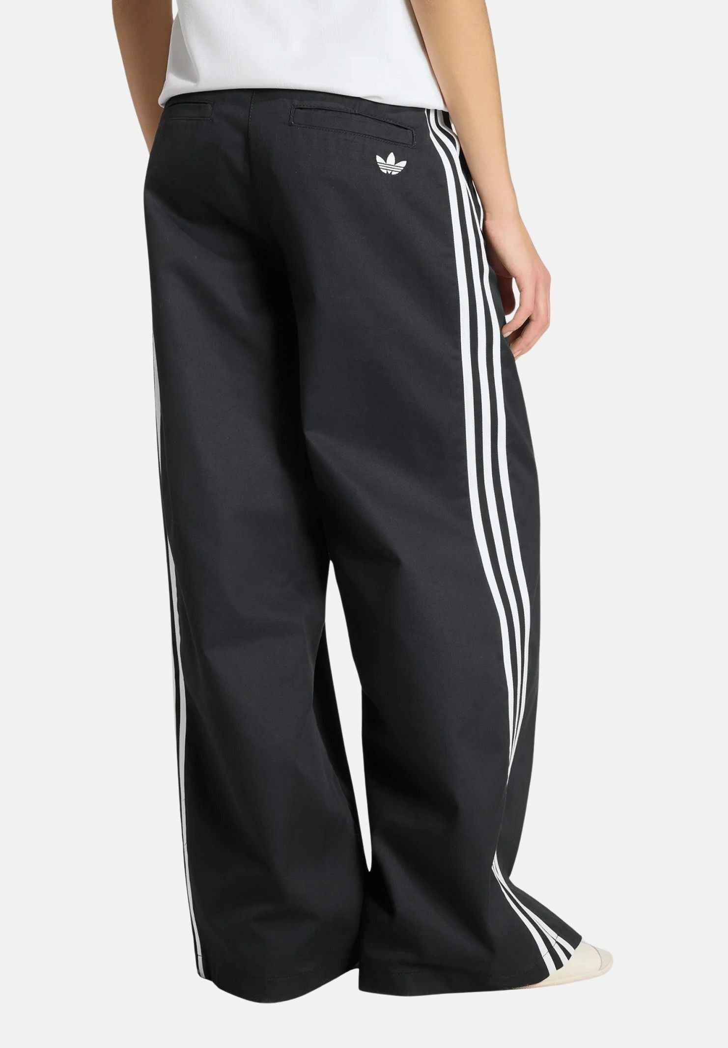 ADIDAS ORIGINALS Pantaloni TAILORED PANT nero da donna KS9370 . ADIDAS ORIGINALS