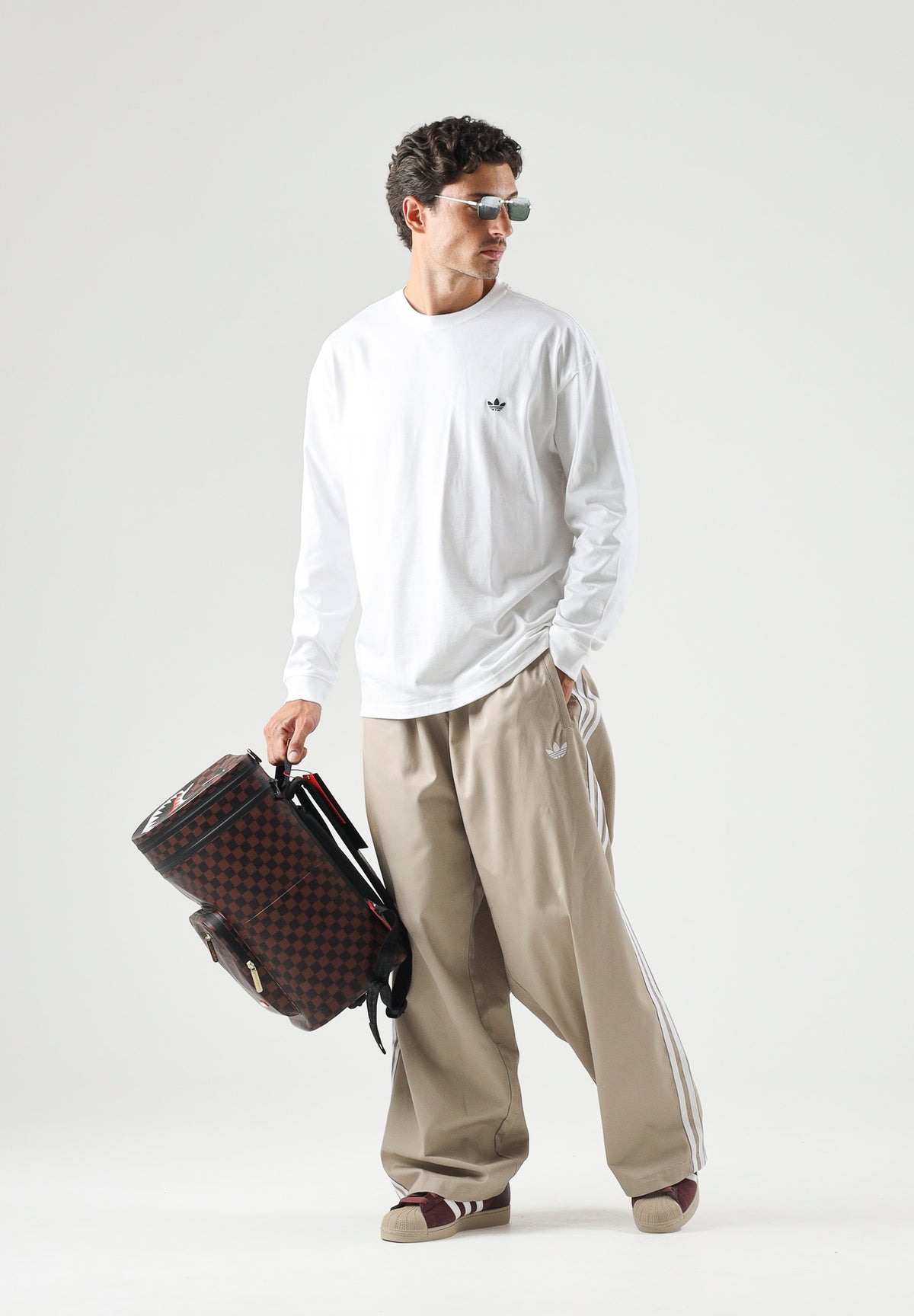 ADIDAS ORIGINALS T-shirt manica lunga TREFOIL ESSENTIALS bianco da uomo con logo iconico KS9802 . ADIDAS ORIGINALS