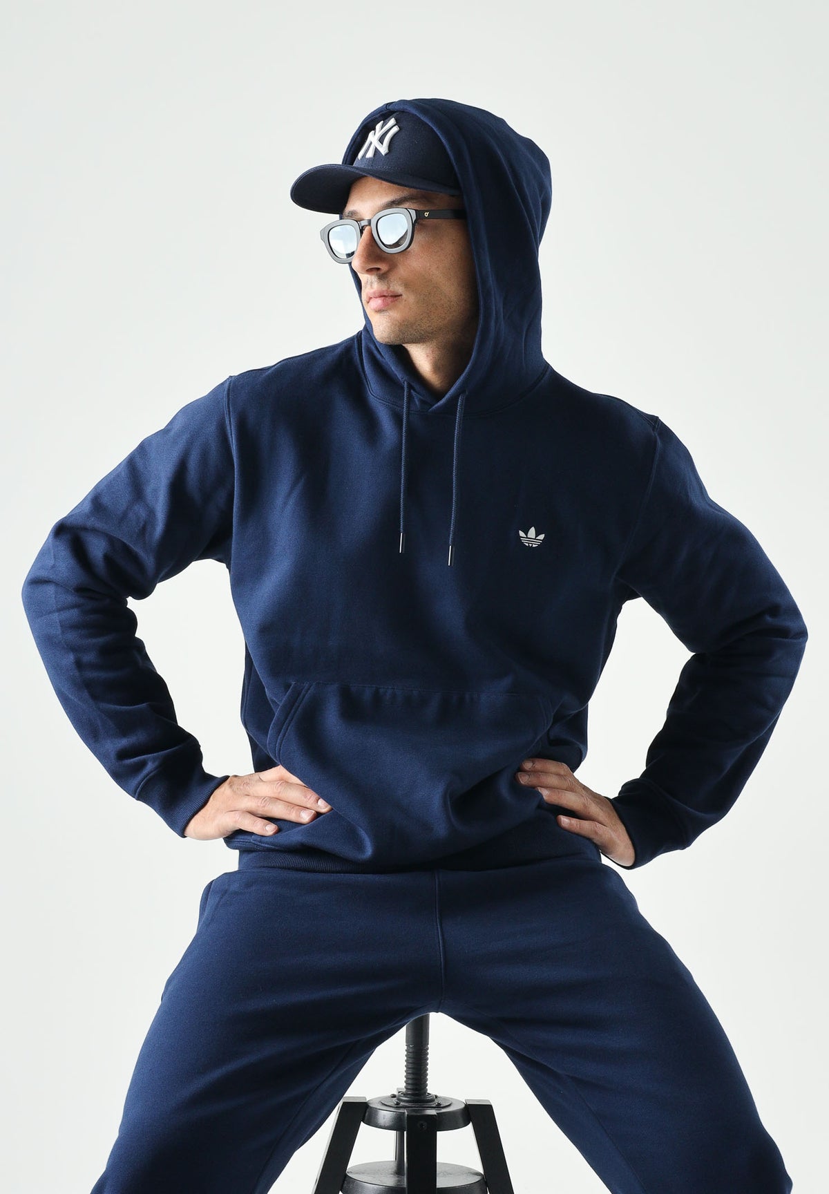 ADIDAS ORIGINALS Felpa con cappuccio ESSENTIALS NIGHT indigo blu notte da uomo<BR/> KS9804 . ADIDAS ORIGINALS