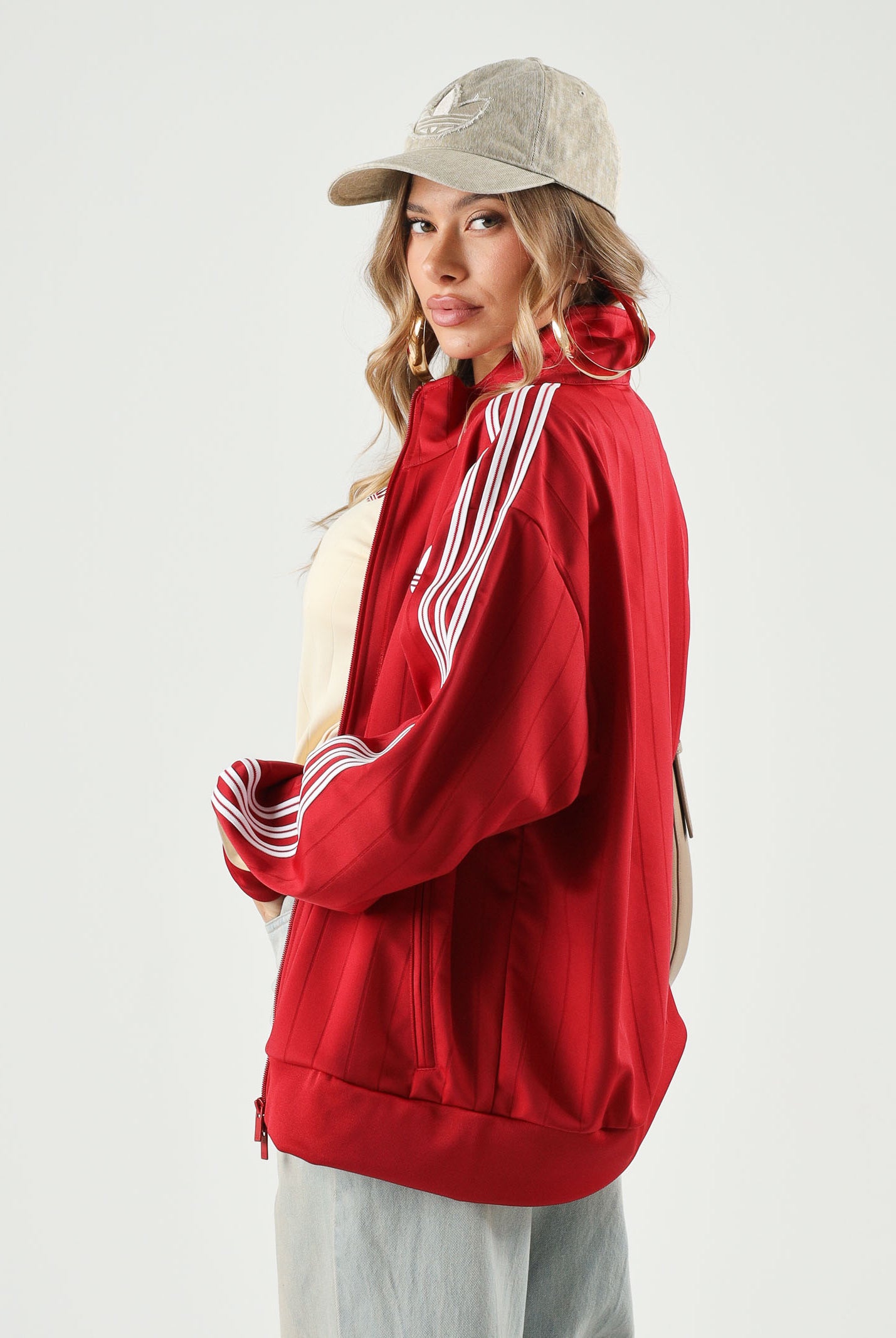 ADIDAS ORIGINALS Felpa PINSTRIPE con zip victory red, rossa e bianca, da donna KS9984 . ADIDAS ORIGINALS