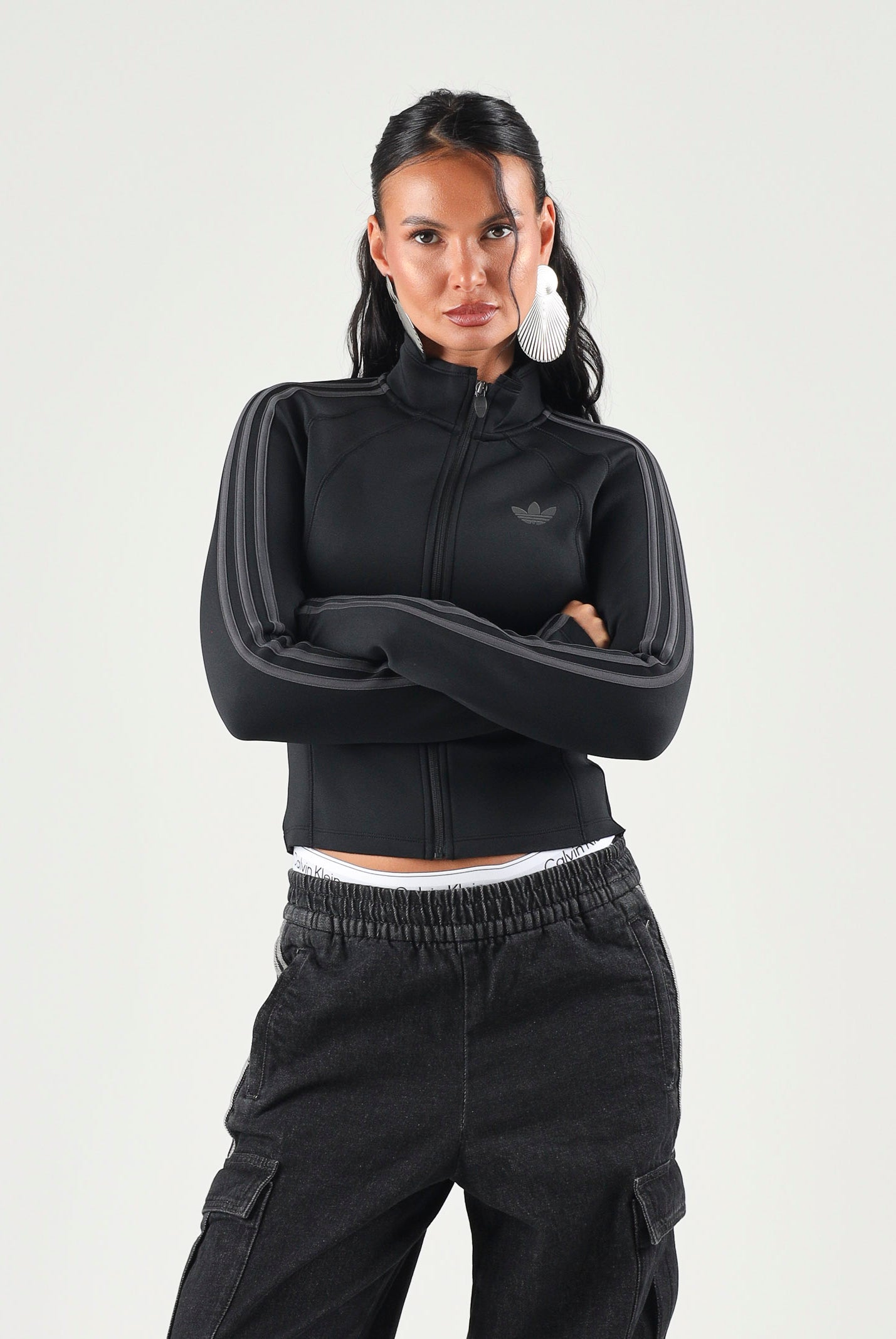 ADIDAS ORIGINALS Felpa con zip TRACK TOP SST 2.0 nera da donna a collo alto KT1780 . ADIDAS ORIGINALS