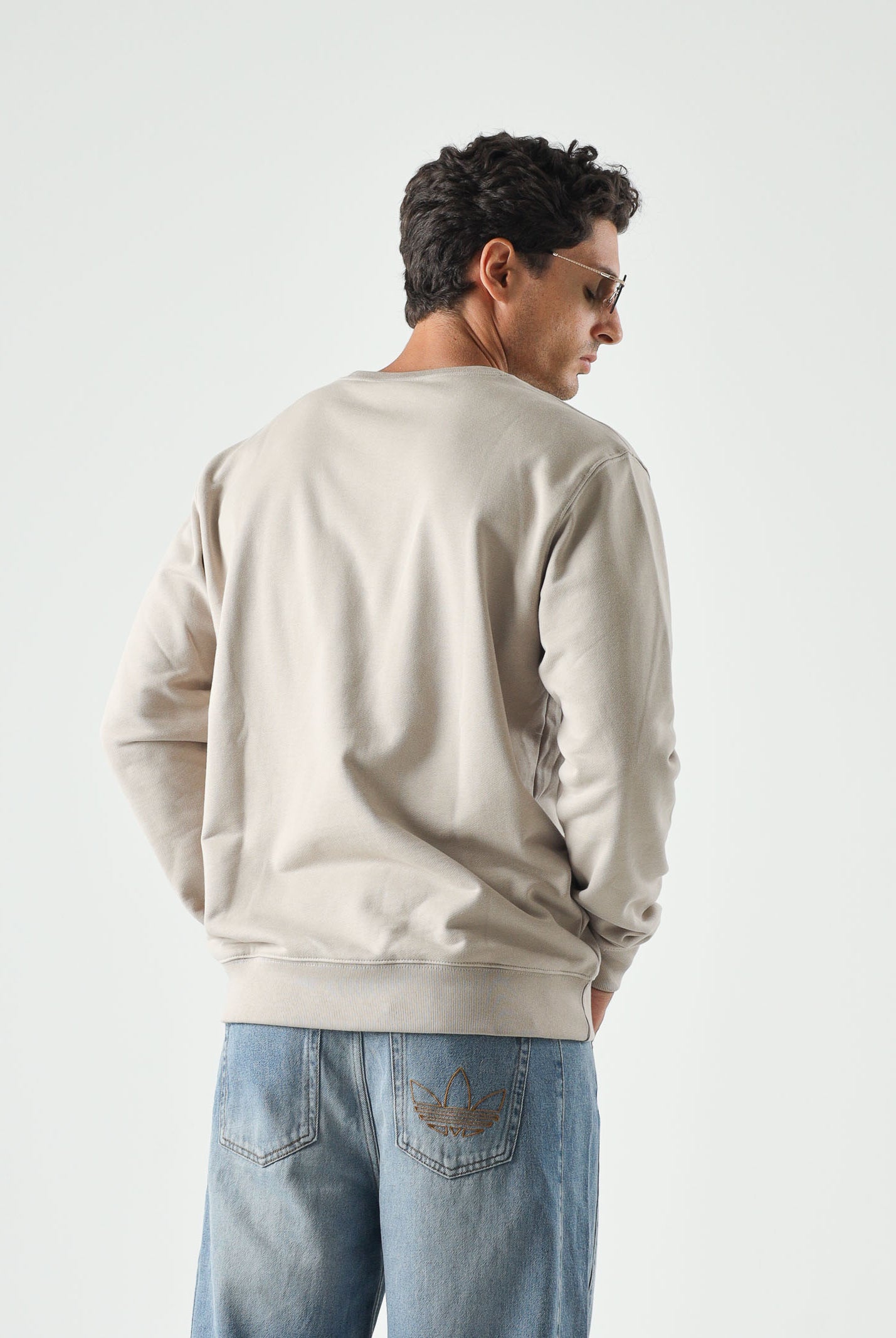ADIDAS ORIGINALS Felpa TREFOIL ESSENTIALS CREW, colore KHAKI beige chiaro da uomo KT2451 . ADIDAS ORIGINALS