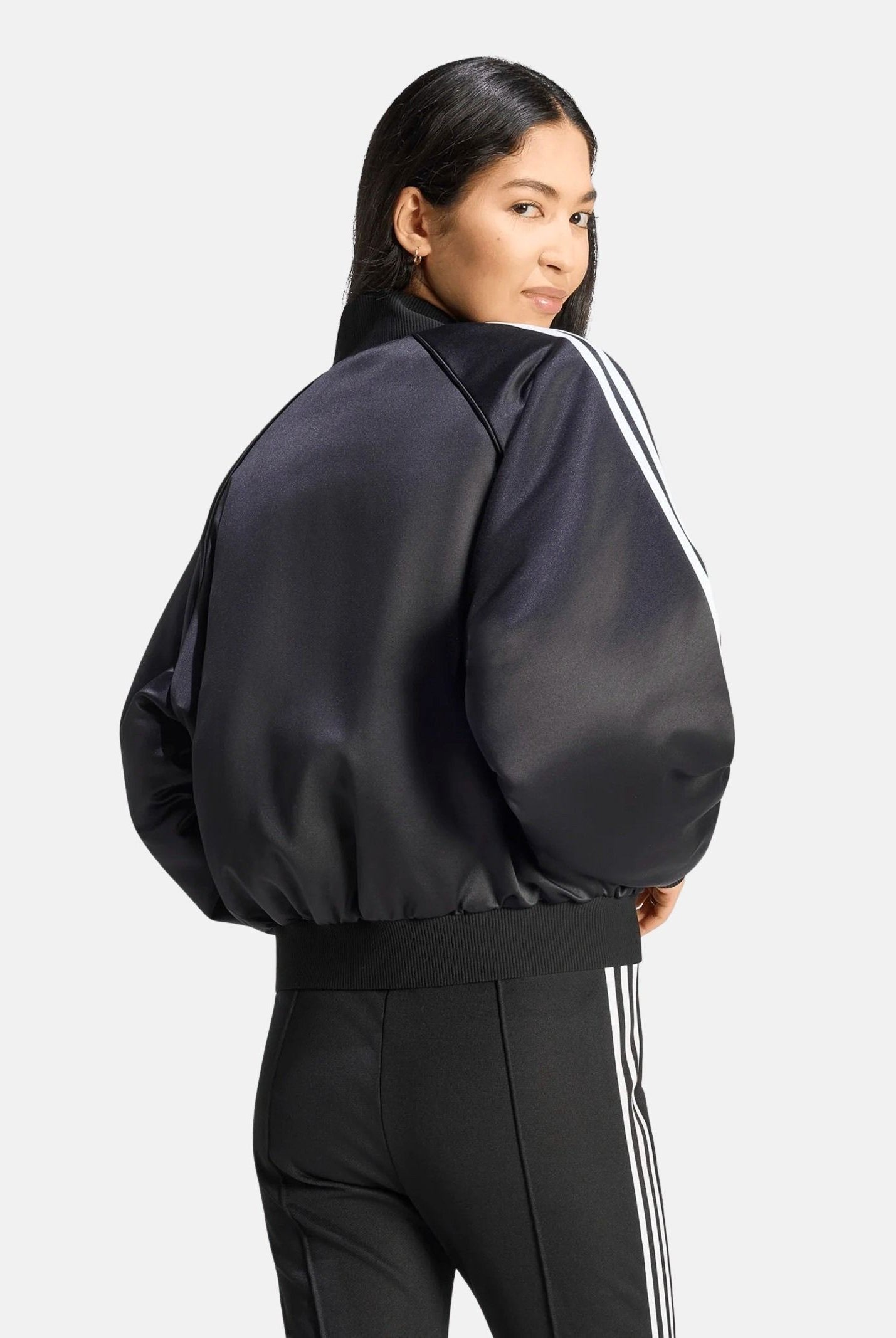 ADIDAS ORIGINALS Giubbotto SATIN SST BOMBER JACKET Black / White / Grey Three, nero, donna. KT2648 . ADIDAS ORIGINALS