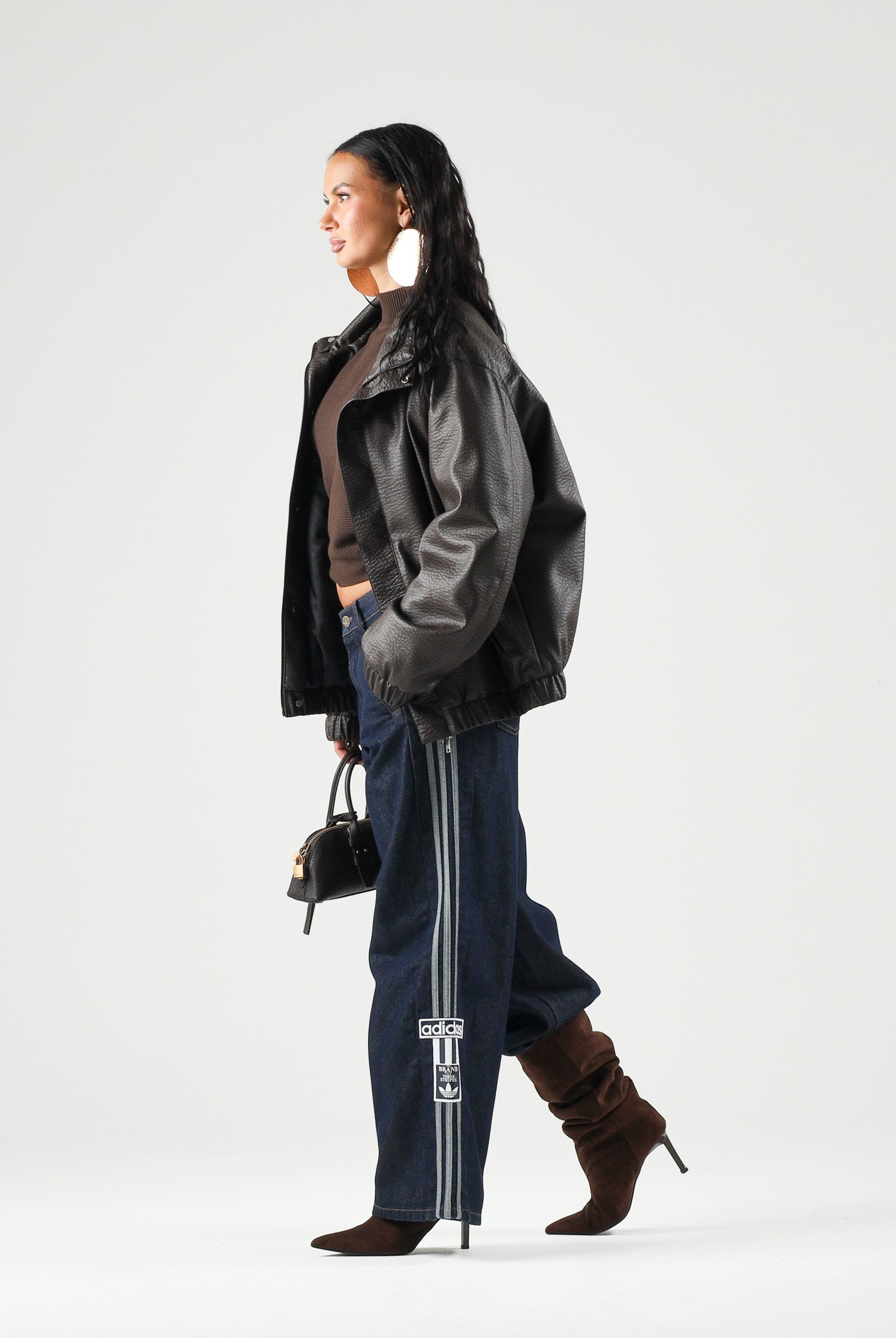 ADIDAS ORIGINALS Jeans ADIBREAK MID RISE WIDE LEG indigo blu da donna con 3-Stripes laterali KT2650 . ADIDAS ORIGINALS