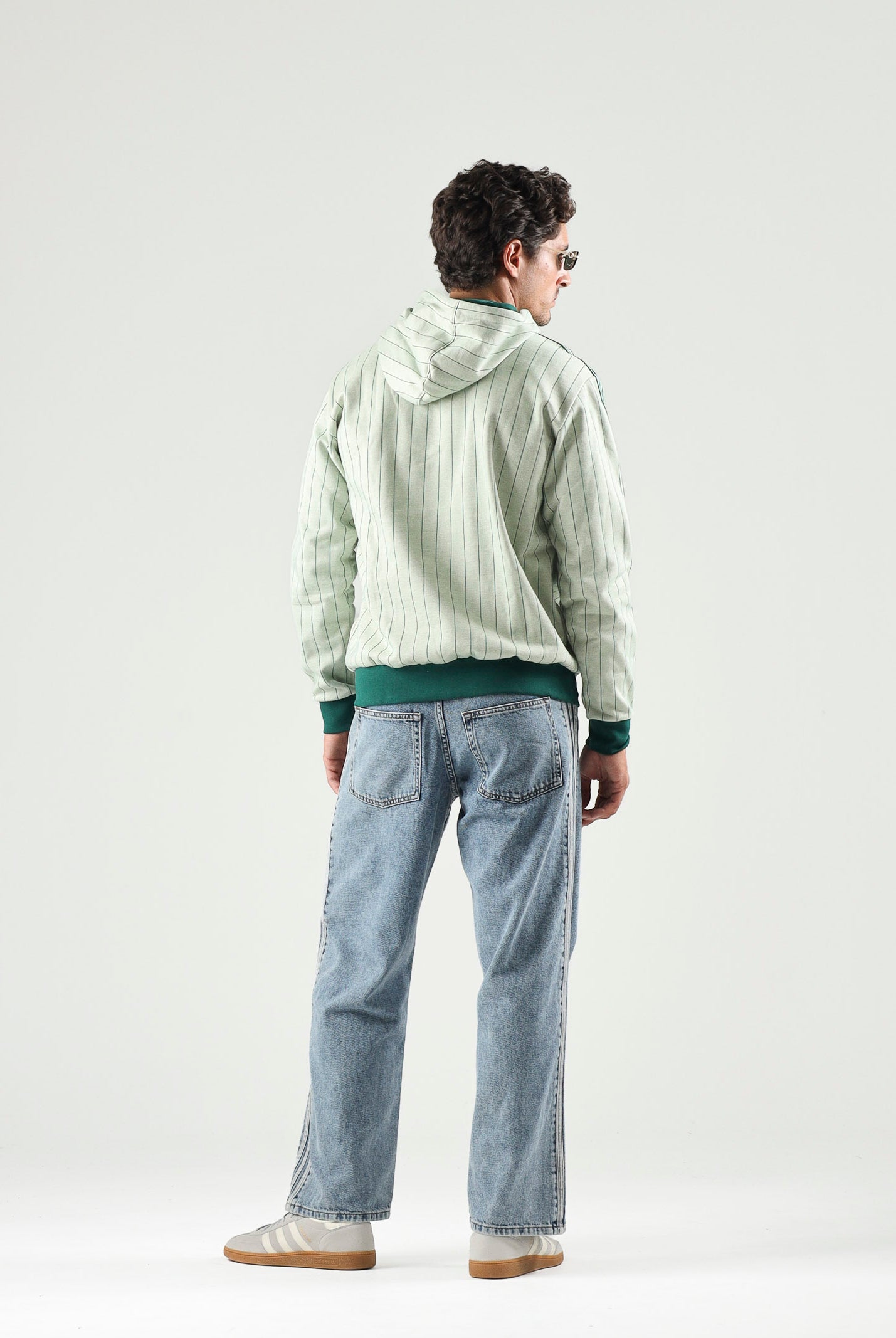 ADIDAS ORIGINALS Felpa PINSTRIPES HOODIE Warm Vanilla, beige e verde da uomo con cappuccio KT4325 . ADIDAS ORIGINALS