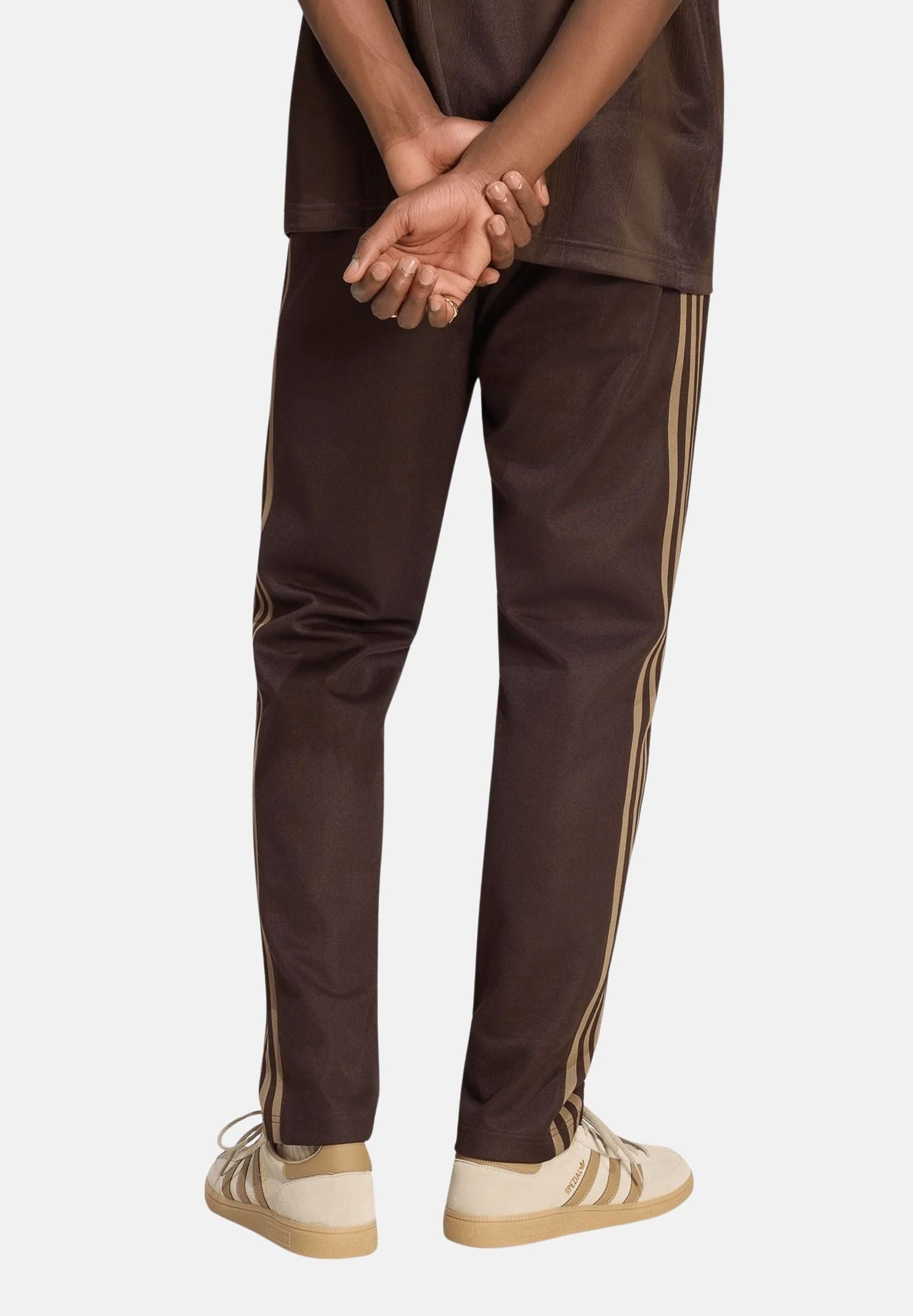 ADIDAS ORIGINALS Pantaloni CLASSIC TRACK PANTS Aurora Coffee marrone da uomo KT5048 . ADIDAS ORIGINALS