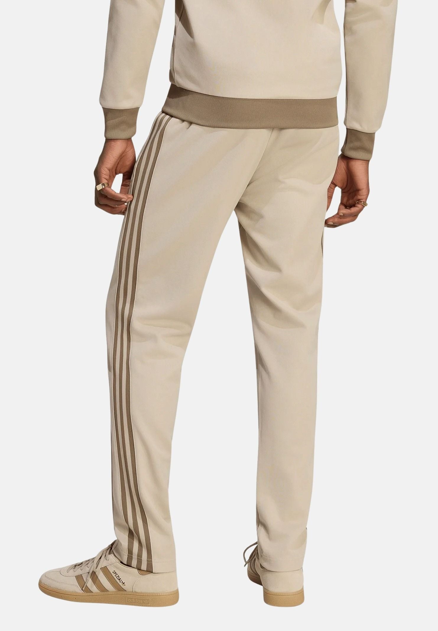 ADIDAS ORIGINALS Pantaloni CLASSIC TRACK PANTS Khaki Three beige da uomo KT5050 . ADIDAS ORIGINALS