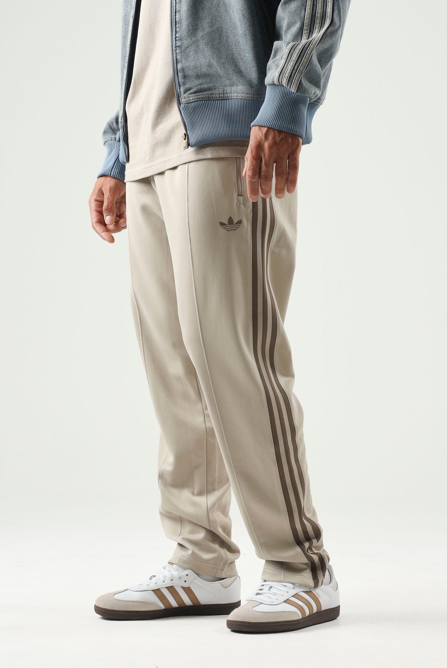 ADIDAS ORIGINALS Pantaloni CLASSIC TRACK PANTS Khaki Three beige da uomo KT5050 . ADIDAS ORIGINALS