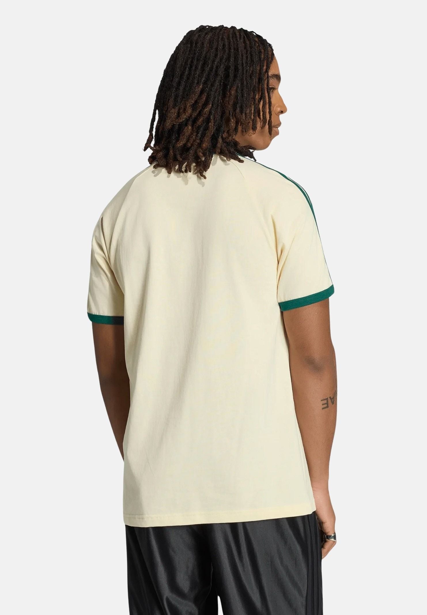 ADIDAS ORIGINALS T-shirt 3-STRIPES Warm Vanilla da uomo con logo iconico KT5058 . ADIDAS ORIGINALS