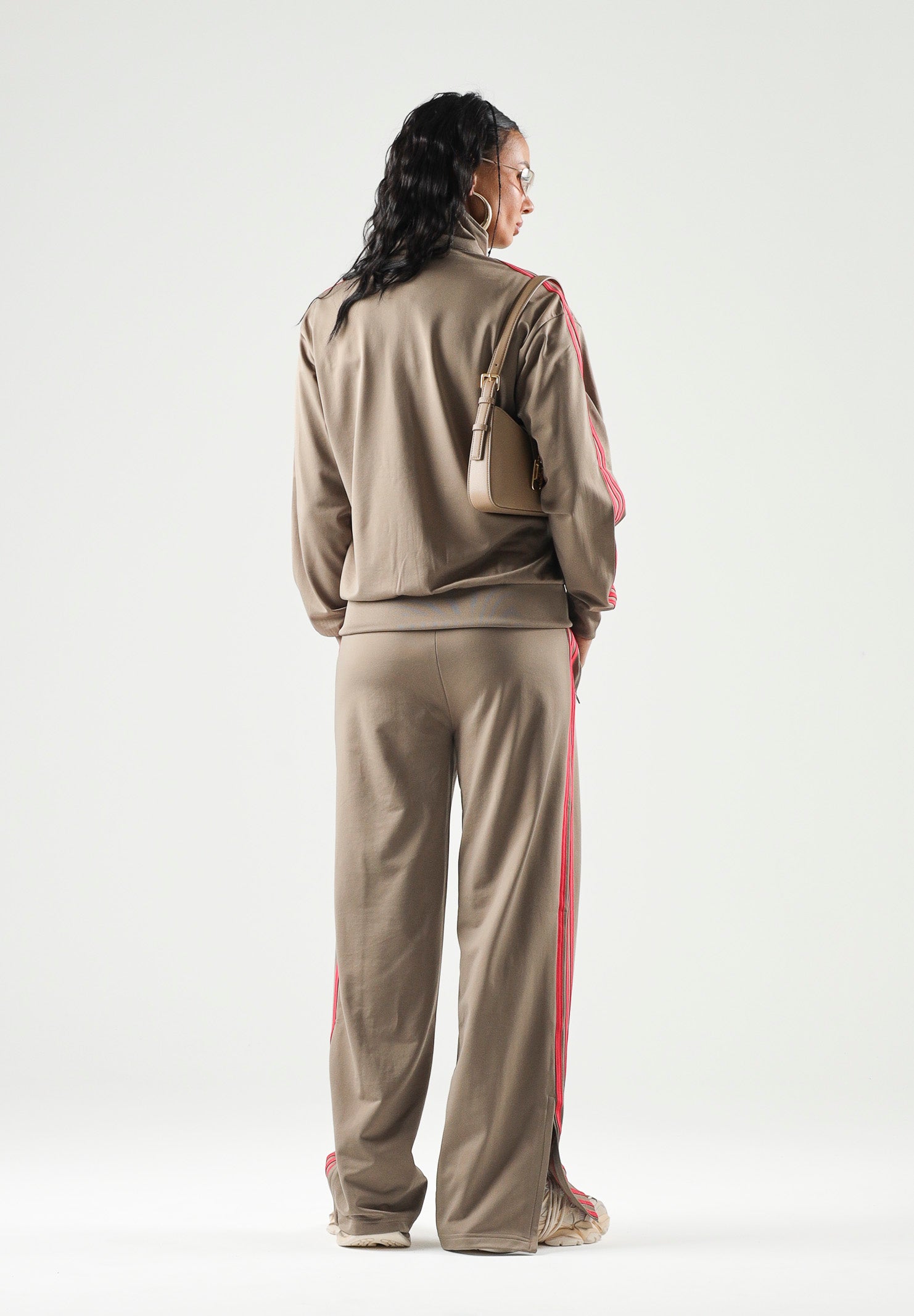 ADIDAS ORIGINALS Felpa con zip FIREBIRD TRACK TOP LOOSE Khaki power pink, marrone e rosa, da donna KU8196 . ADIDAS ORIGINALS