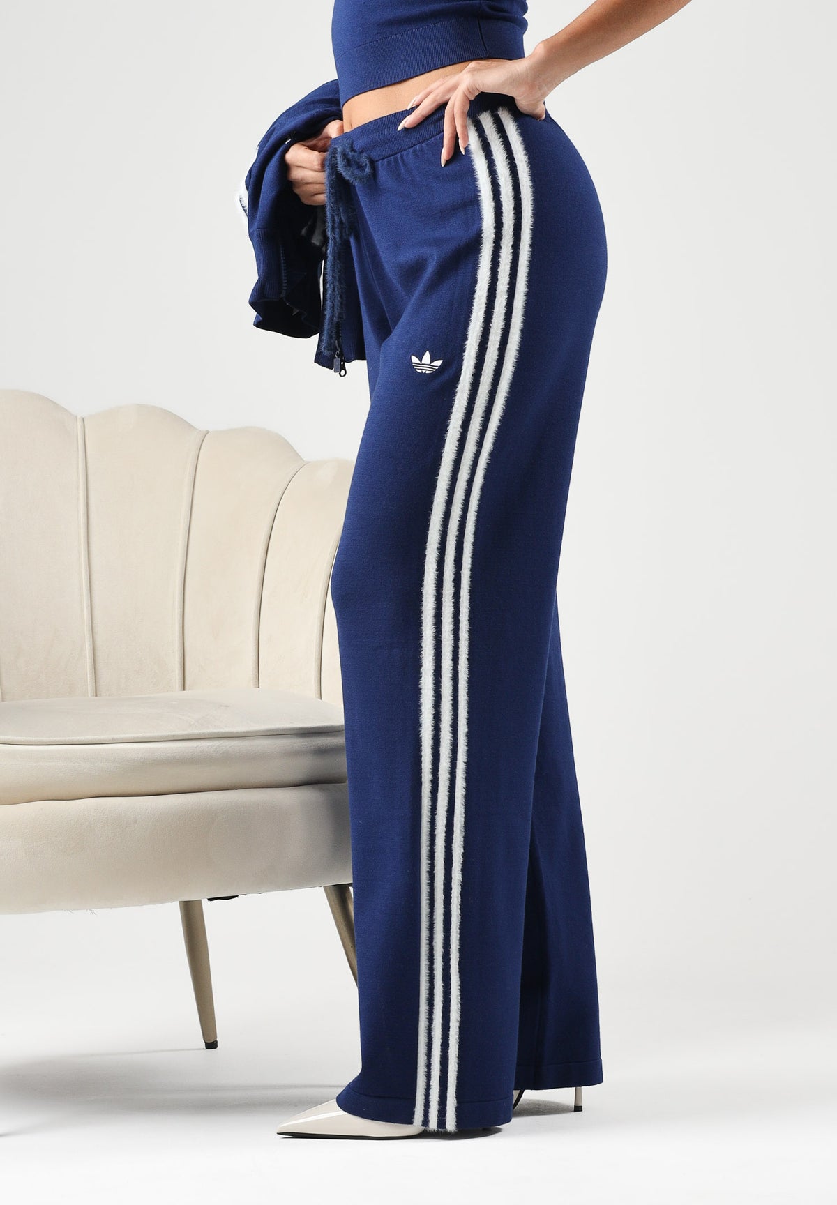 ADIDAS ORIGINALS Pantaloni KNIT FIREBIRD TRACK PANT dark blu da doonna con 3-stripes iconiche KW2605 . ADIDAS ORIGINALS