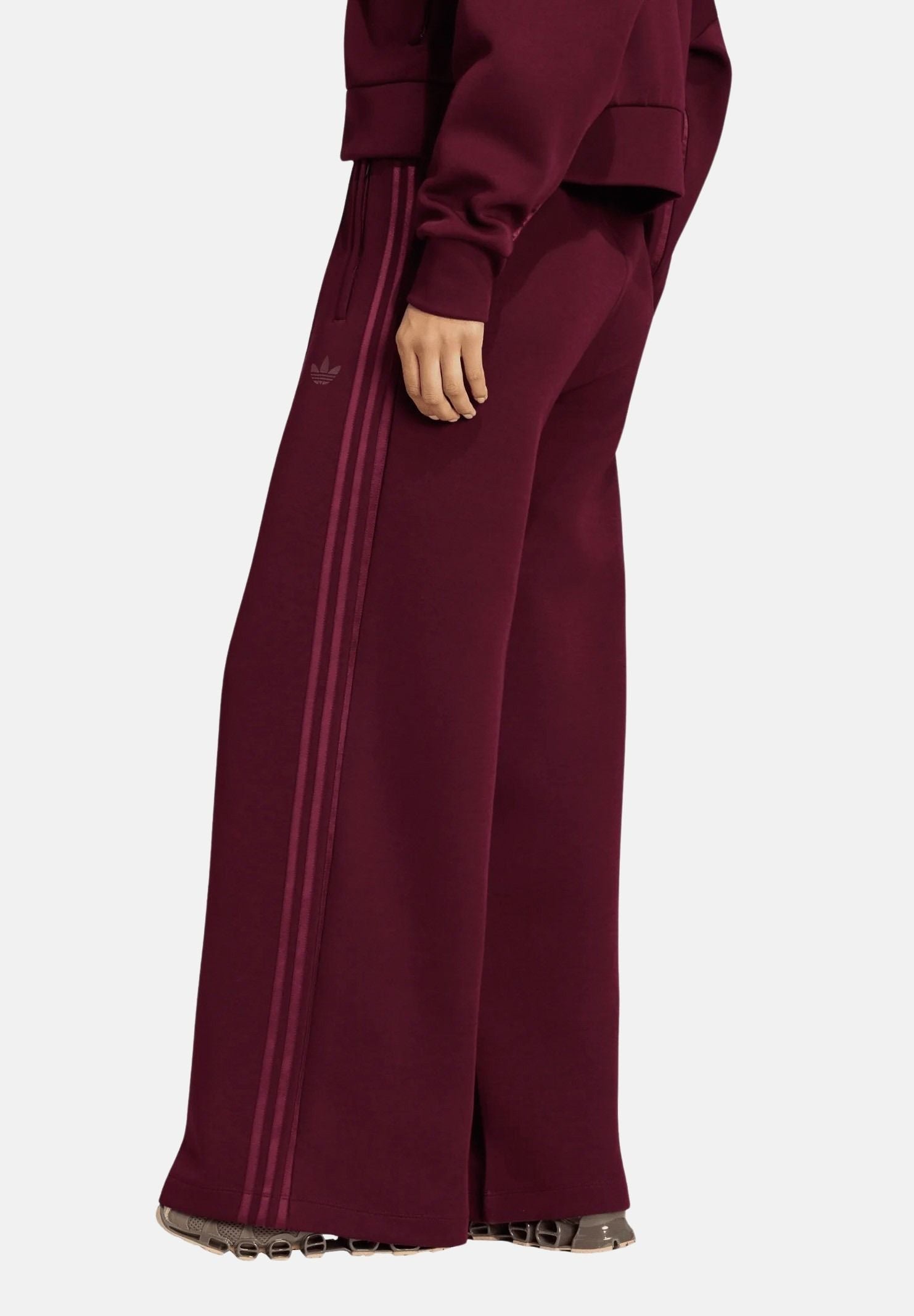 ADIDAS ORIGINALS Pantaloni SPACER TRACKPANTS Maroon bordeaux da donna con logo iconico KY0850 . ADIDAS ORIGINALS