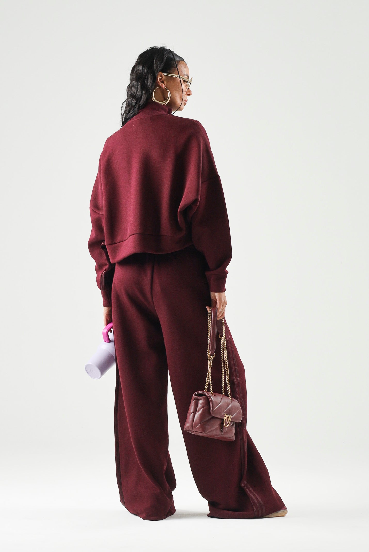 ADIDAS ORIGINALS Pantaloni SPACER TRACKPANTS Maroon bordeaux da donna con logo iconico KY0850 . ADIDAS ORIGINALS