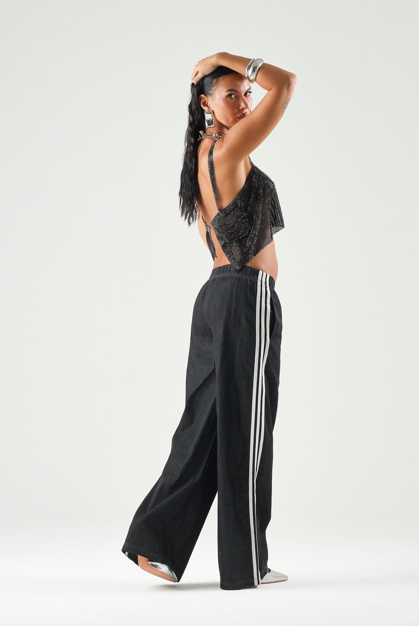 ADIDAS ORIGINALS Pantalone SUMMER GLOW medium black, nero, da donna con iconiche 3-Stripes a contrasto KY8112 . ADIDAS ORIGINALS