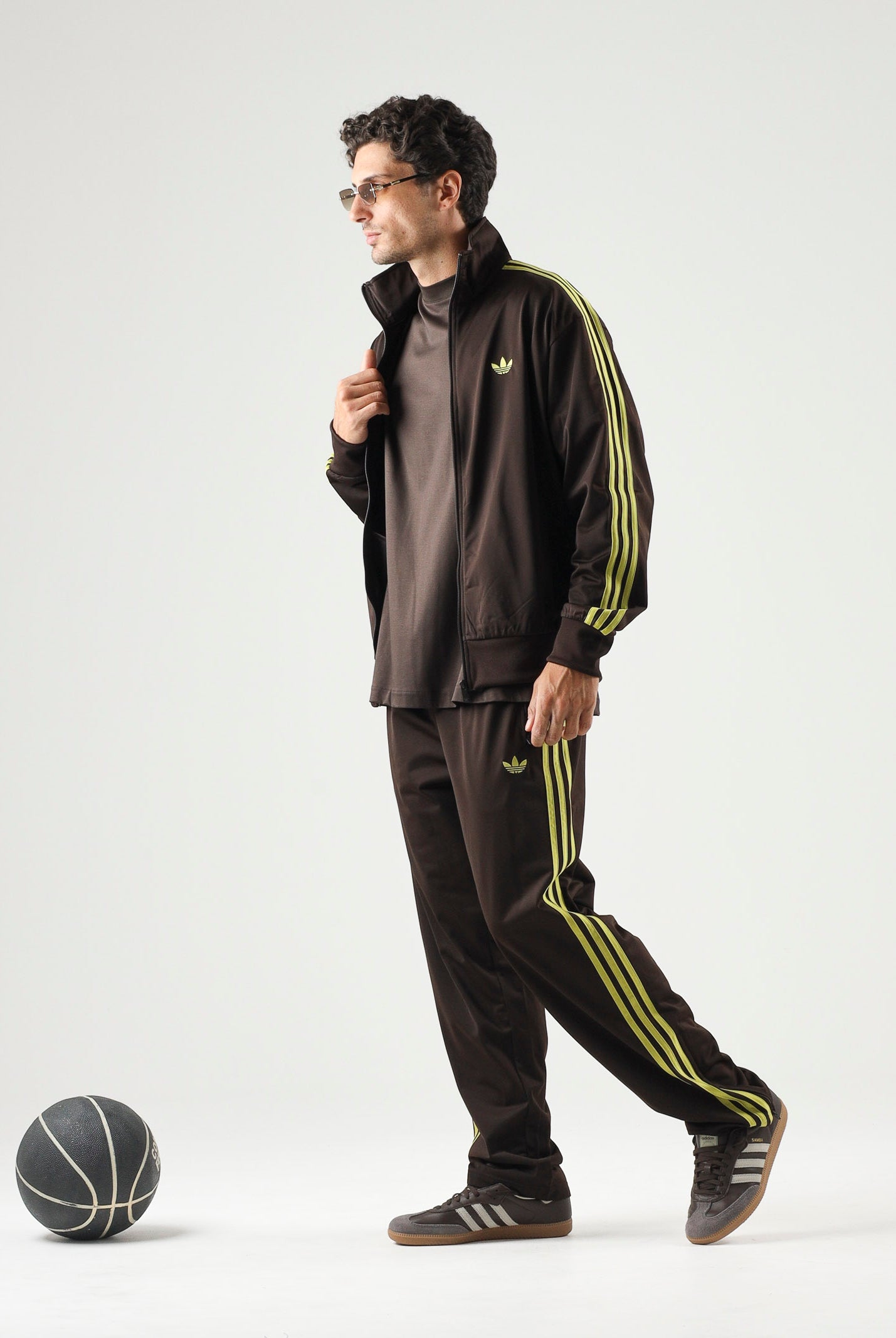 ADIDAS ORIGINALS felpa track jacket Beckenbauer AURCO PRELIM marrone scuro e giallo uomo. KZ1181 . ADIDAS ORIGINALS