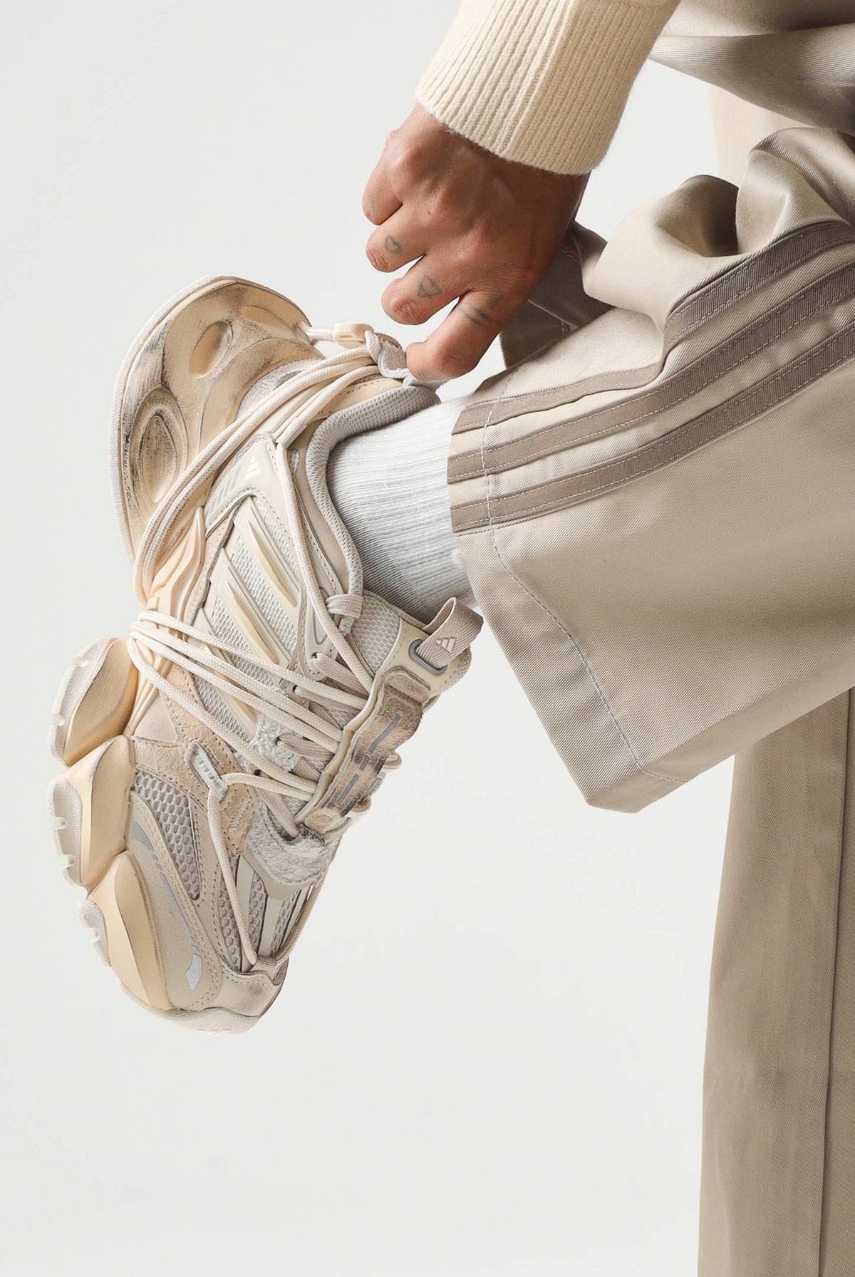 ADIDAS ORIGINALS Sneakers XLG RUNNER DELUXE 2.0 Wonder-beige chiaro per uomo e donna con costruzione a pannelli KZ7205 . ADIDAS ORIGINALS