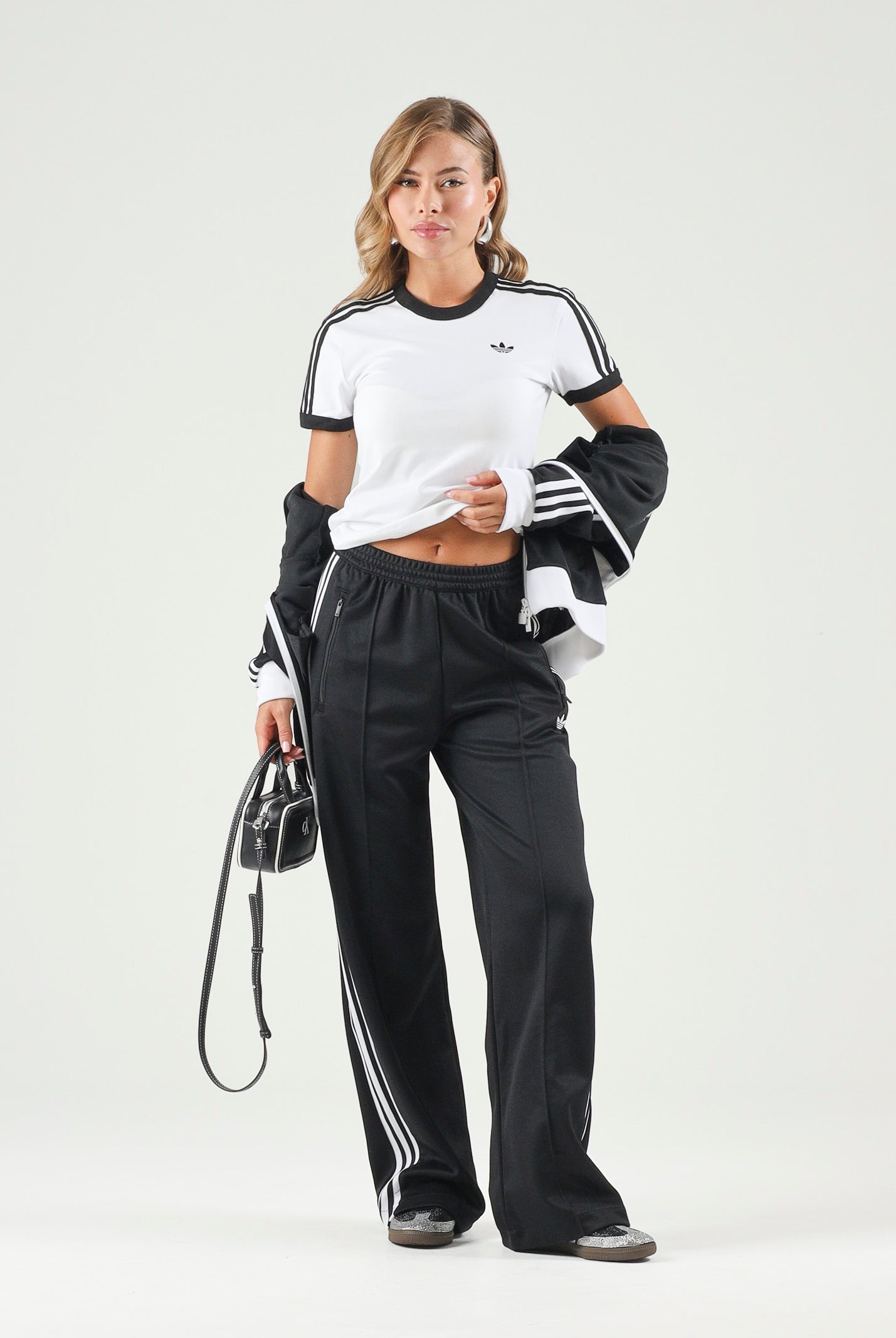 ADIDAS ORIGINALS T-shirt a manica corta 3-Stripes bianca da donna KD3683 . ADIDAS ORIGINALS