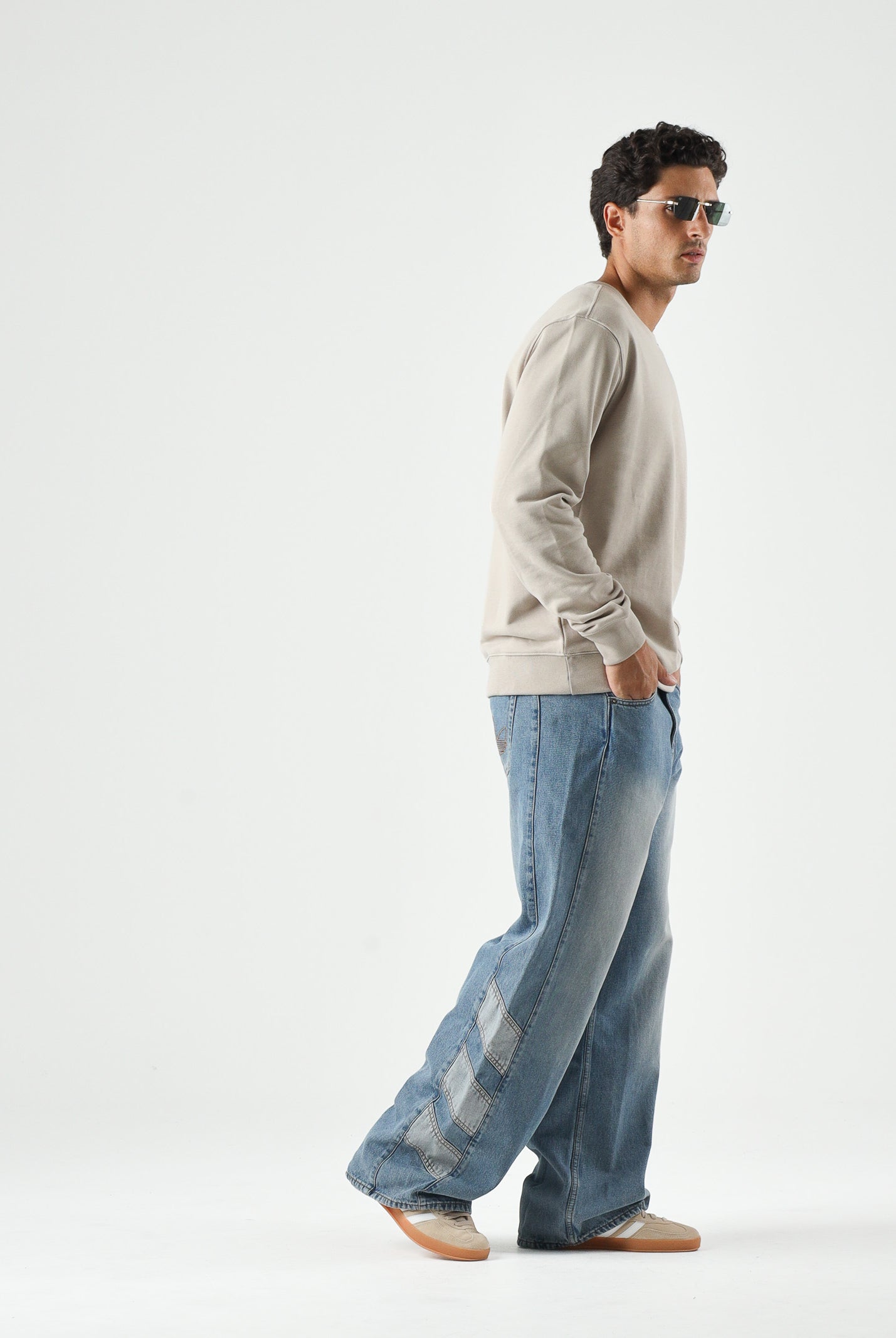 ADIDAS ORIGINALS Jeans in denim medio per uomo e donna KE0112 . ADIDAS ORIGINALS