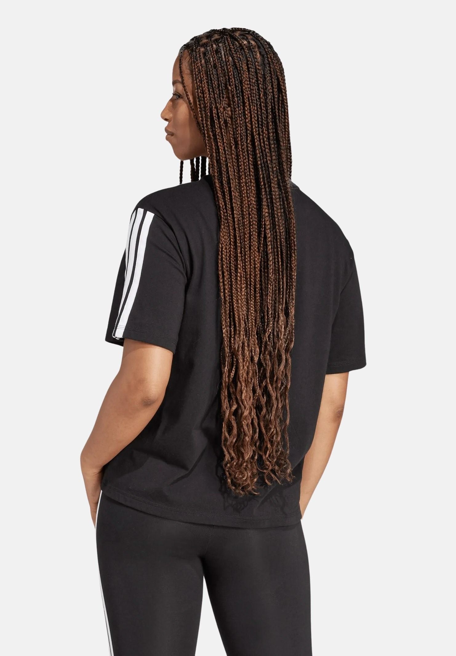 ADIDAS PERFORMANCE T-shirt a manica corta Essentials 3-Stripes Boyfriend nera da donna JC5960 . ADIDAS PERFORMANCE