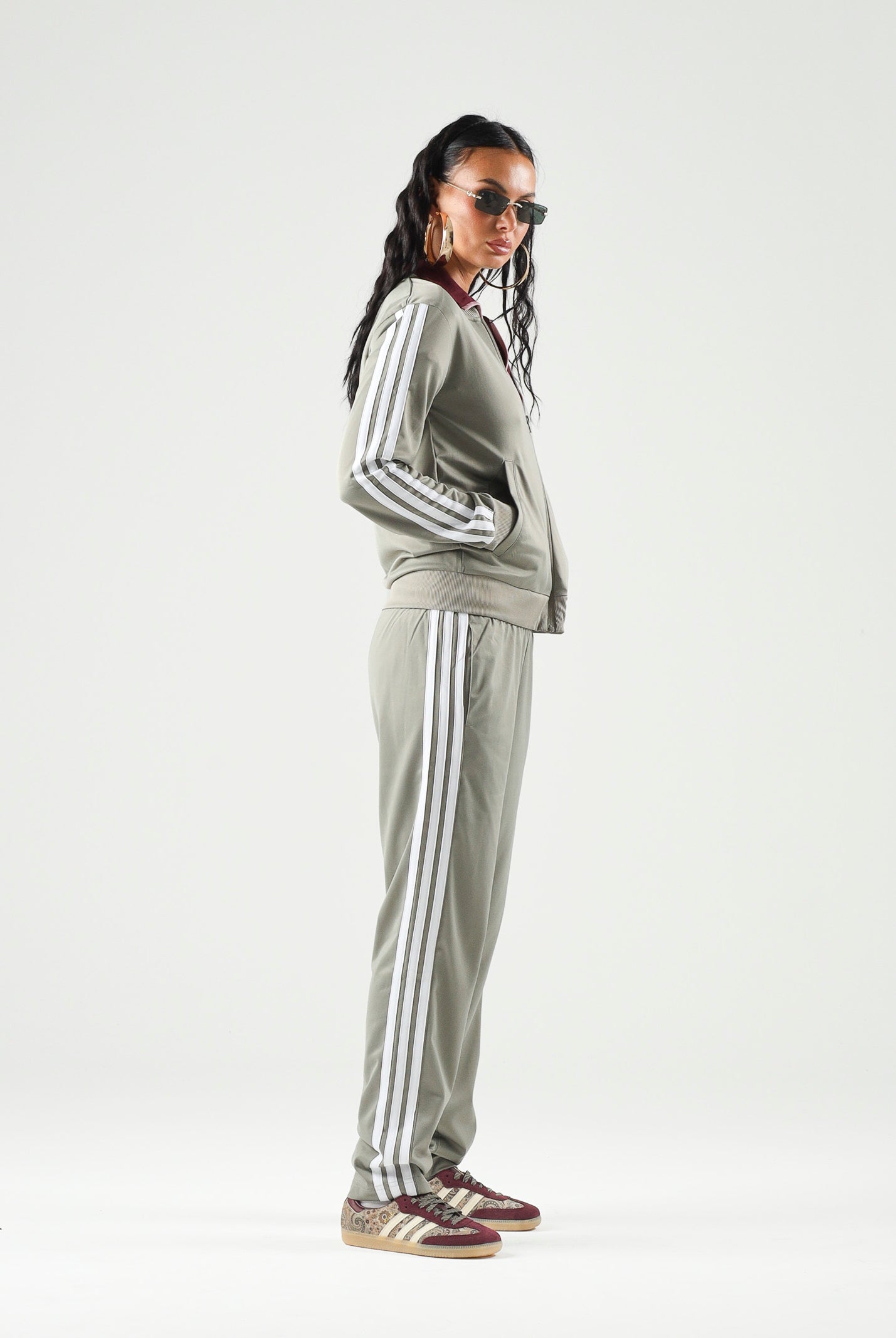 ADIDAS PERFORMANCE Tuta ESSENTIALS 3-STRIPES TRACKSUIT verde salvia da donna JX0509 . ADIDAS PERFORMANCE