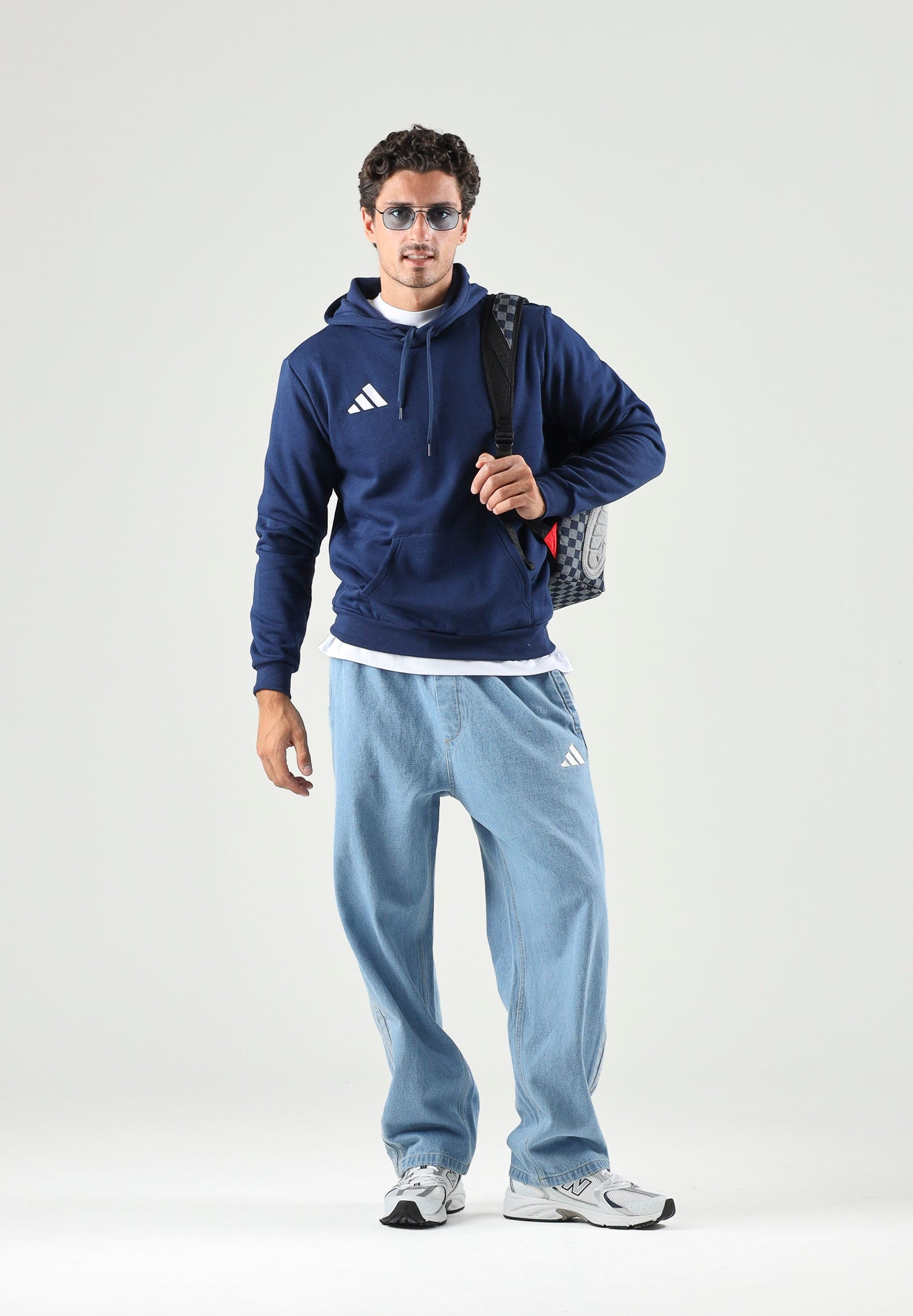 ADIDAS PERFORMANCE Felpa con cappuccio navy-blu con logo adidas a contrasto. JZ6583 . ADIDAS PERFORMANCE