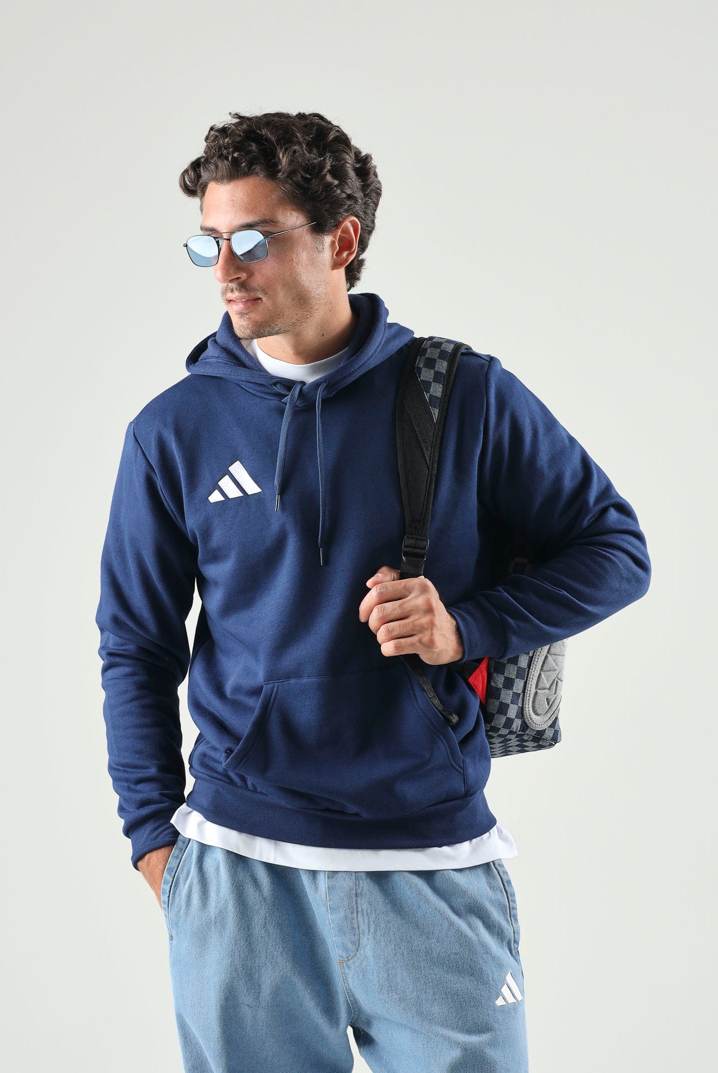 ADIDAS PERFORMANCE Felpa con cappuccio navy-blu con logo adidas a contrasto. JZ6583 . ADIDAS PERFORMANCE