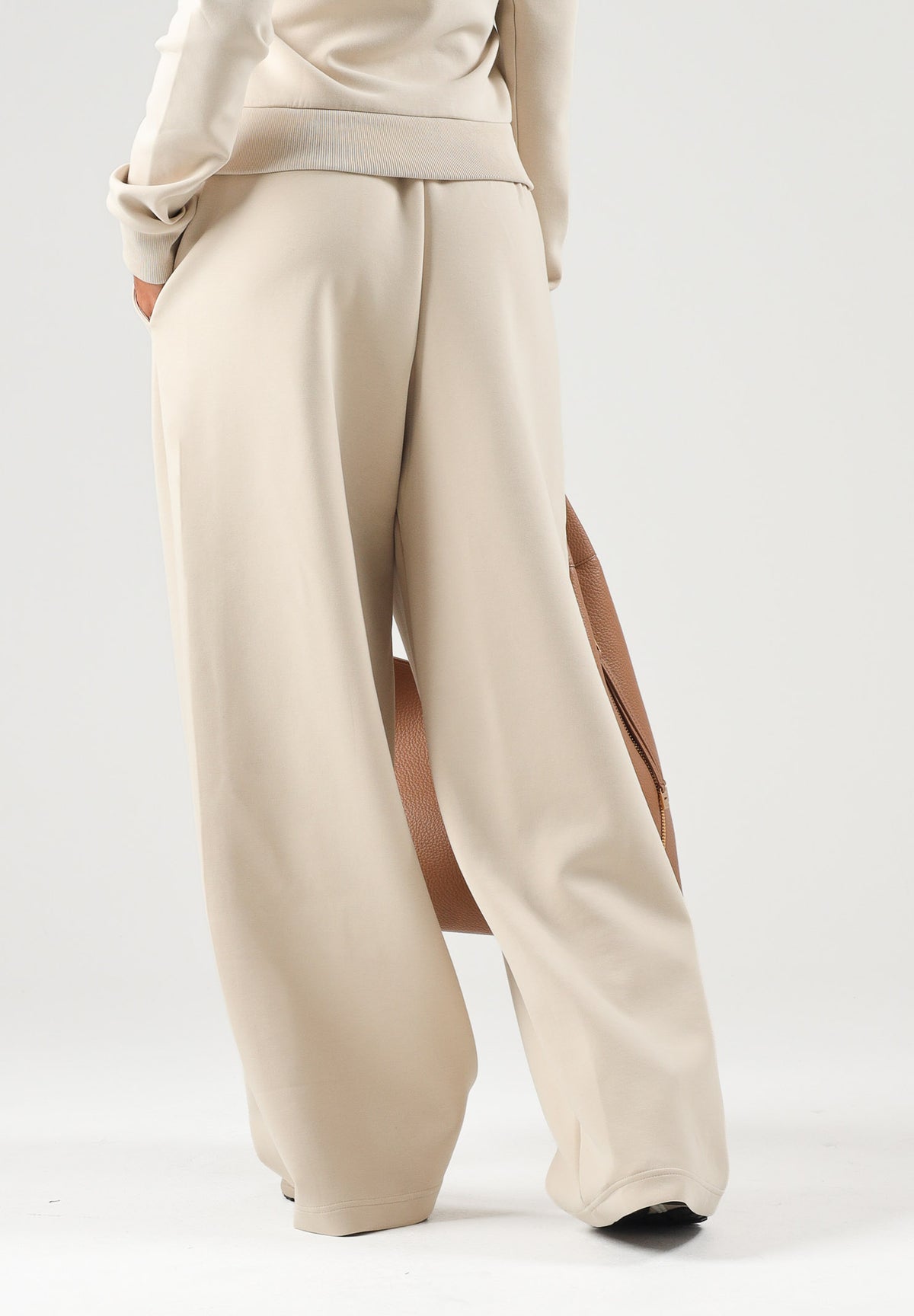 ADIDAS PERFORMANCE Pantaloni SOFT LUX Linen beige da donna. KE6829 . ADIDAS PERFORMANCE