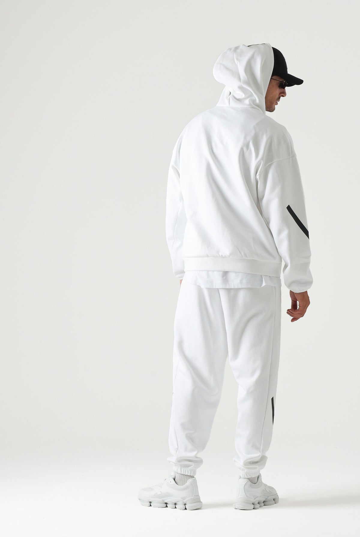 ADIDAS PERFORMANCE Pantaloni Z.N.E. White bianco da uomo. KF3817 . ADIDAS PERFORMANCE