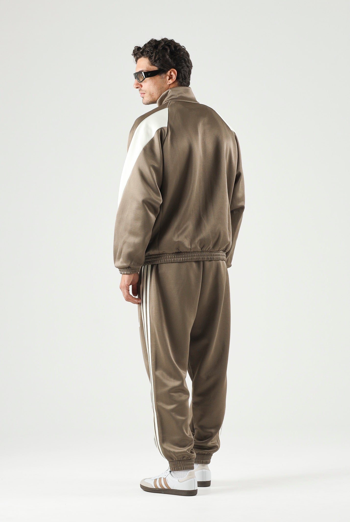 ADIDAS PERFORMANCE Pantaloni sportivi Stadium Khaki Six / Ivory beige e avorio uomo. KR5300 . ADIDAS PERFORMANCE