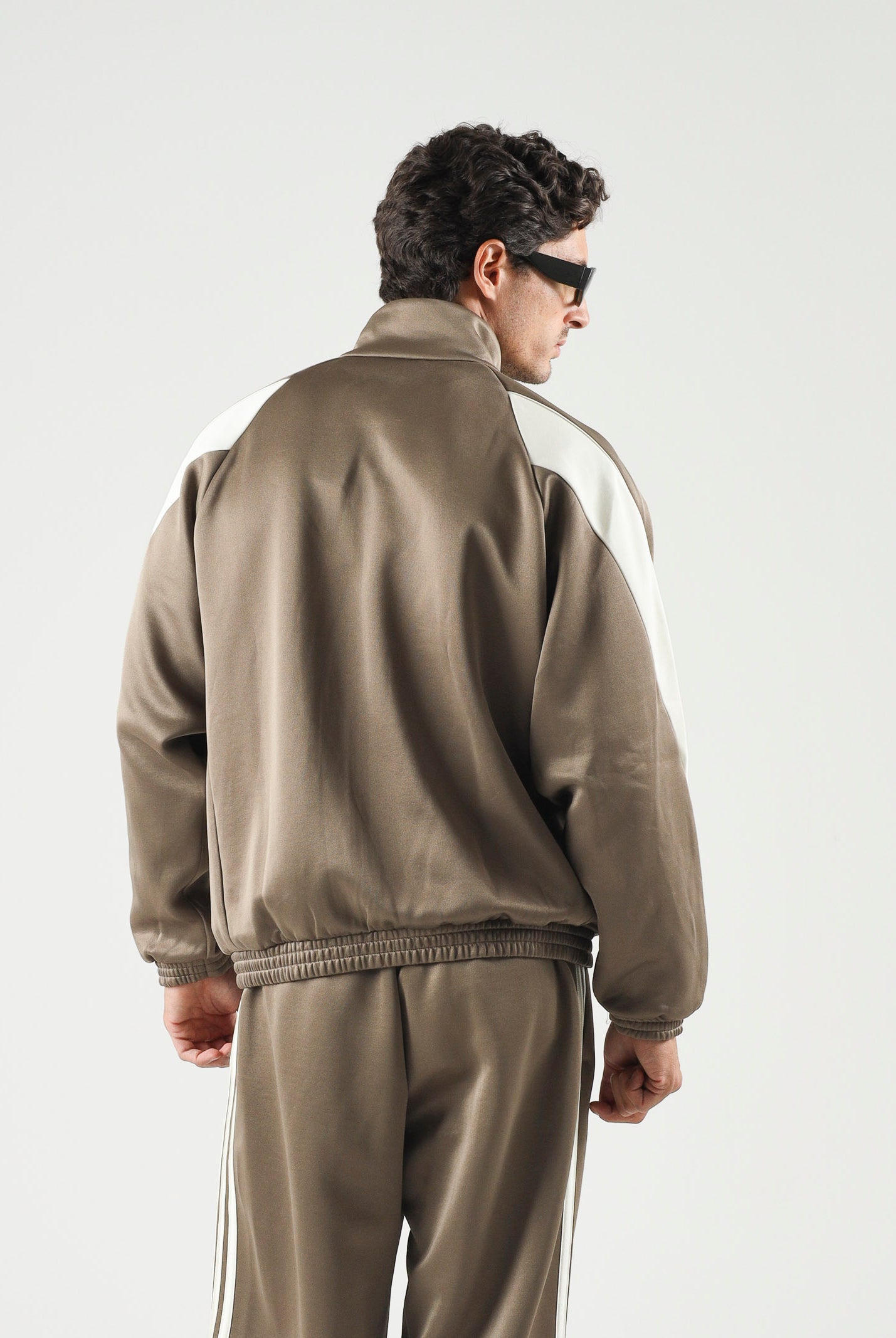 ADIDAS PERFORMANCE Felpa con zip Stadium Khaki Six beige e avorio uomo. KR7795 . ADIDAS PERFORMANCE