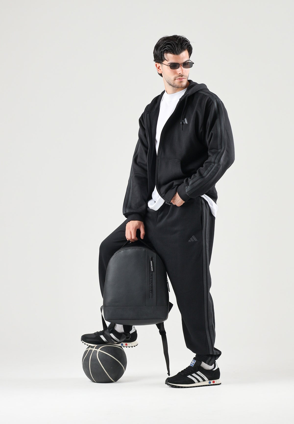 ADIDAS PERFORMANCE felpa con zip e cappuccio Black/Carbon nera da uomo. KY4140 . ADIDAS PERFORMANCE